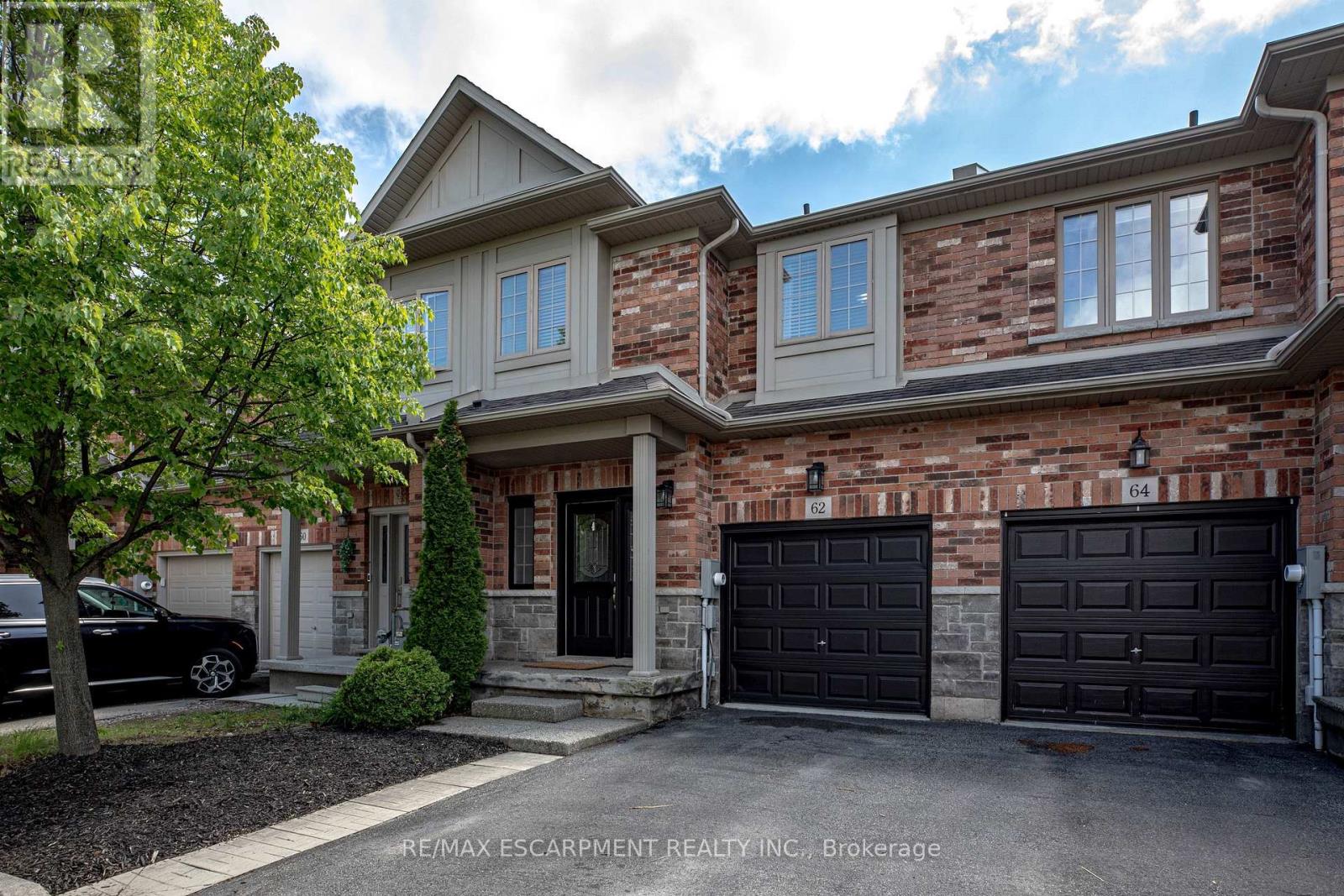 62 FALL FAIR WAY, Hamilton, Ontario