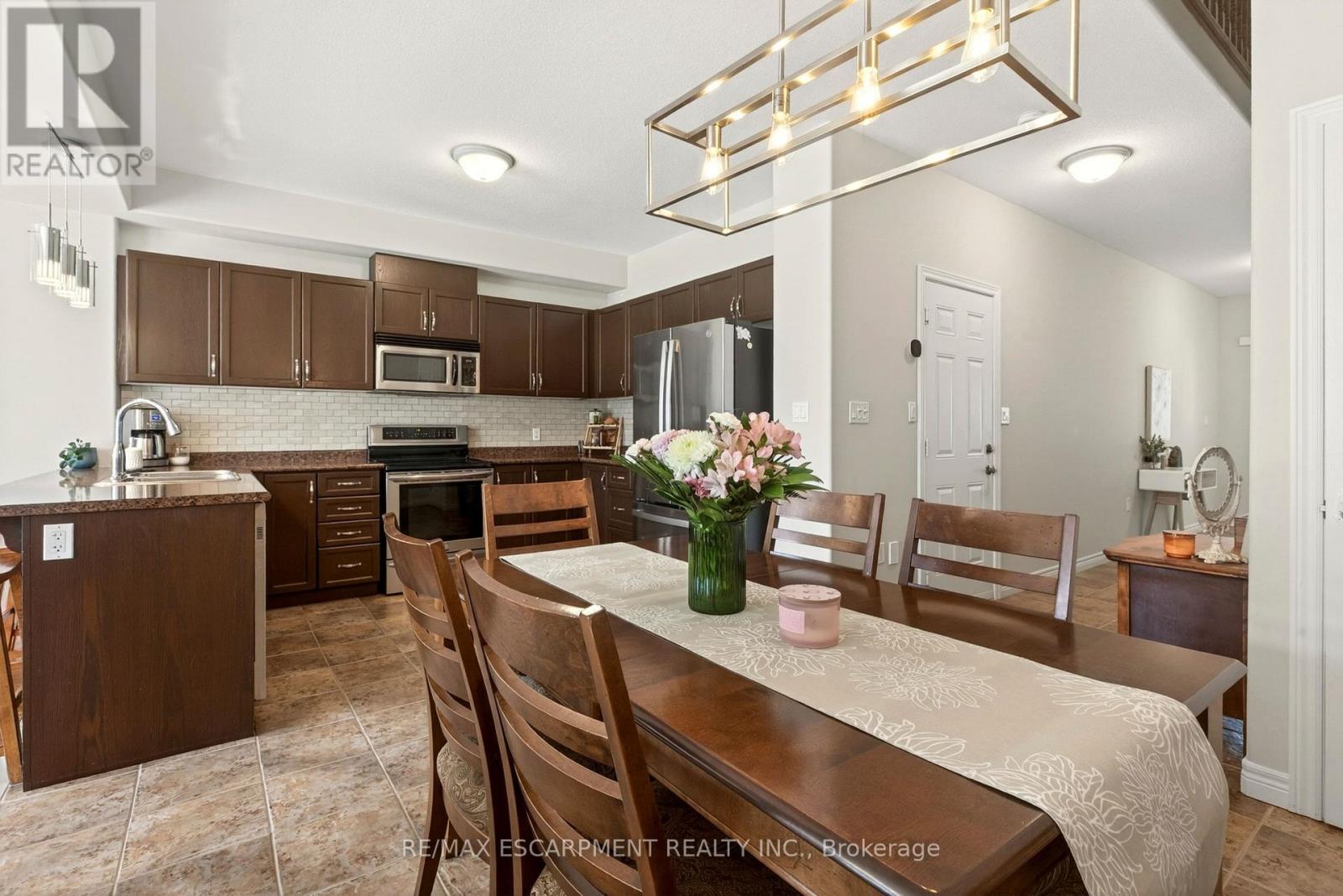 62 Fall Fair Way, Hamilton, Ontario  L0R 1C0 - Photo 8 - X13189204