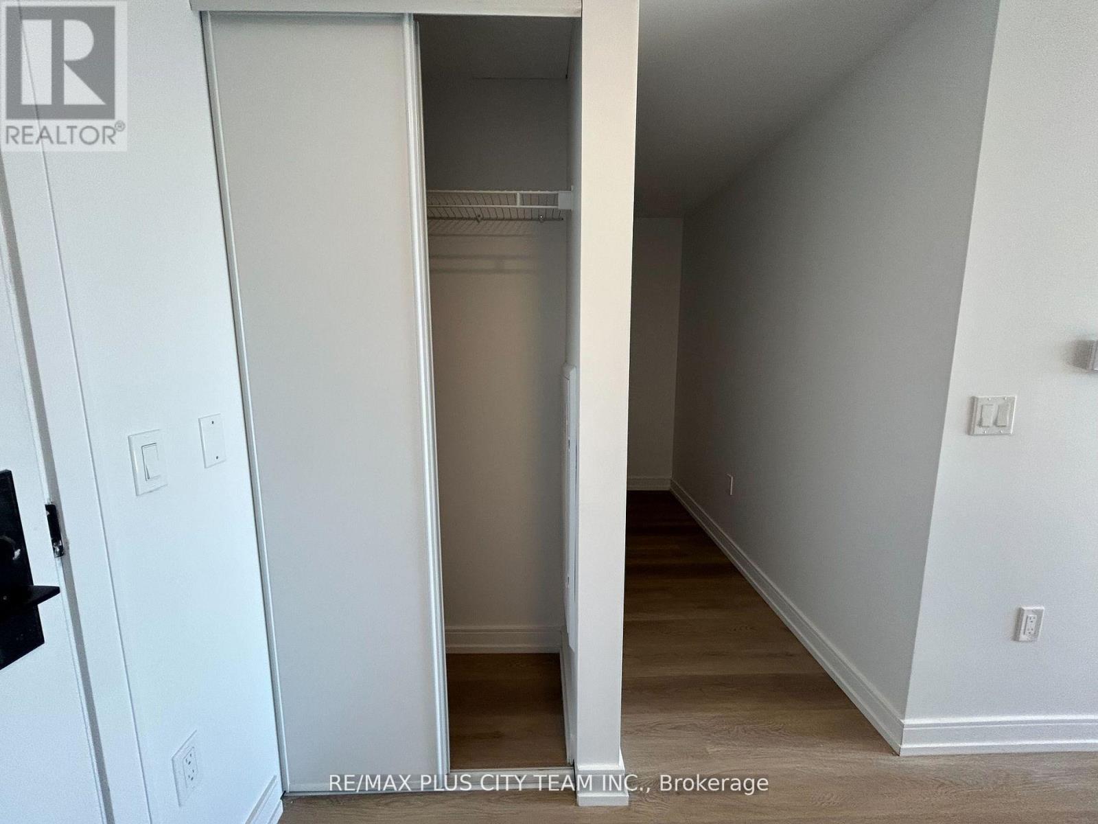 527 - 1 Jarvis Street E, Hamilton, Ontario  L8R 3J2 - Photo 15 - X13189472