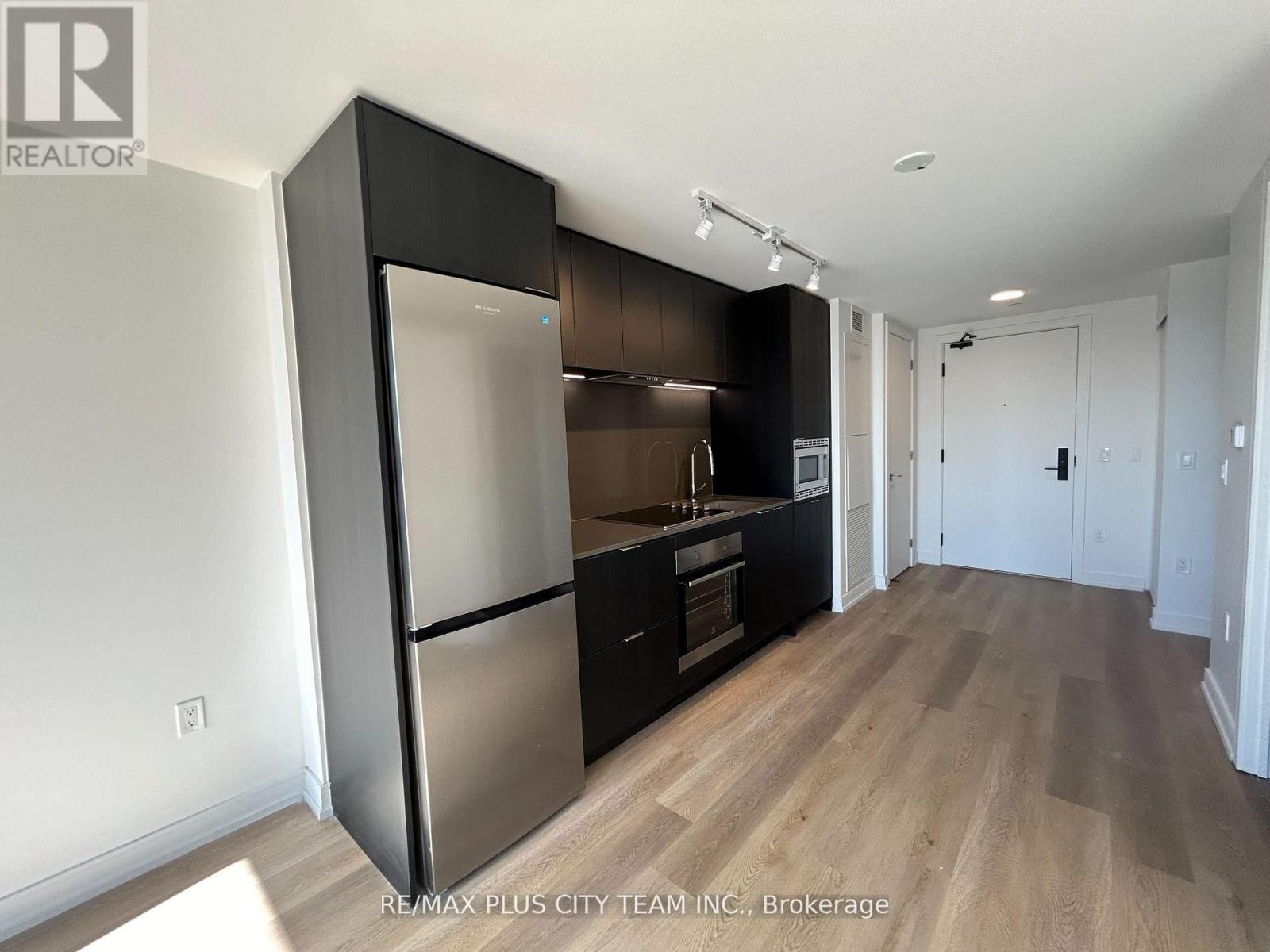527 - 1 Jarvis Street E, Hamilton, Ontario  L8R 3J2 - Photo 5 - X13189472