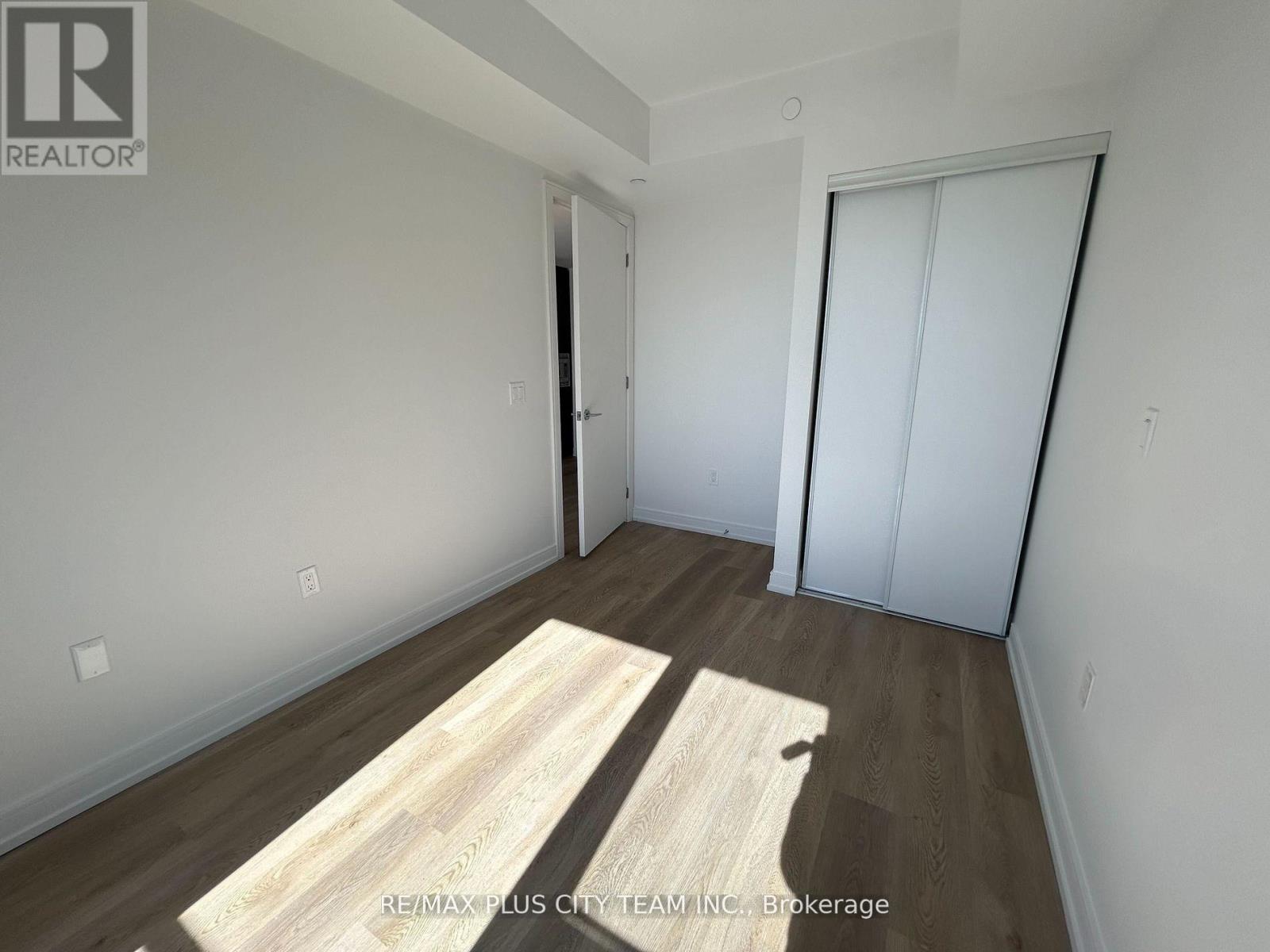 527 - 1 Jarvis Street E, Hamilton, Ontario  L8R 3J2 - Photo 9 - X13189472