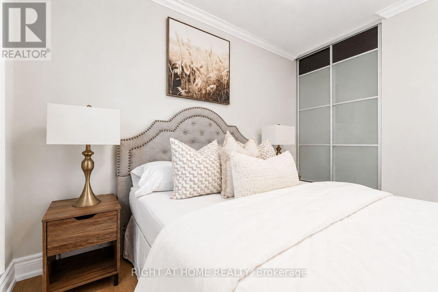 3305 Burdock Place, Mississauga, Ontario  L5A 4B7 - Photo 21 - W13094156