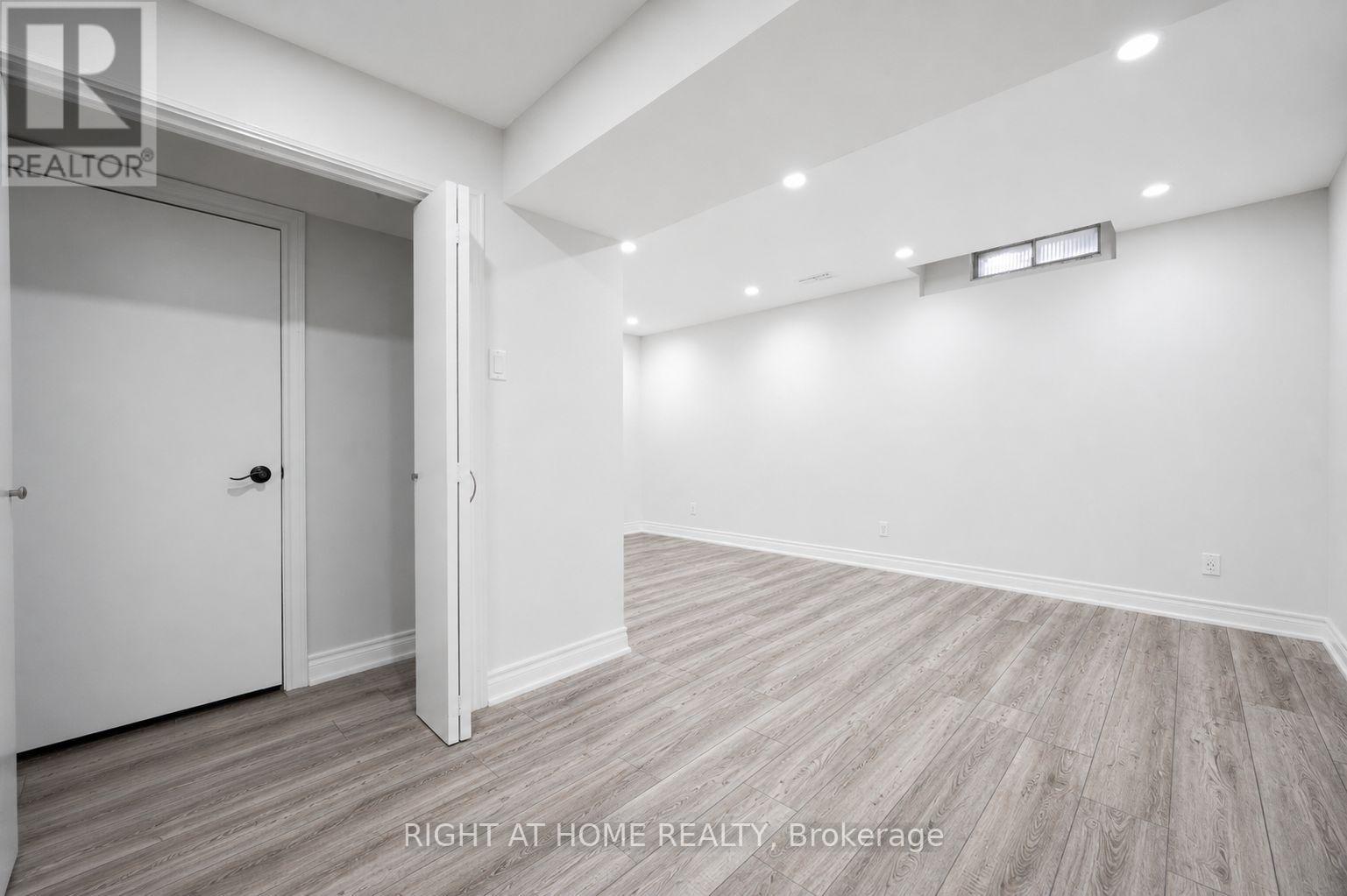 3305 Burdock Place, Mississauga, Ontario  L5A 4B7 - Photo 28 - W13094156