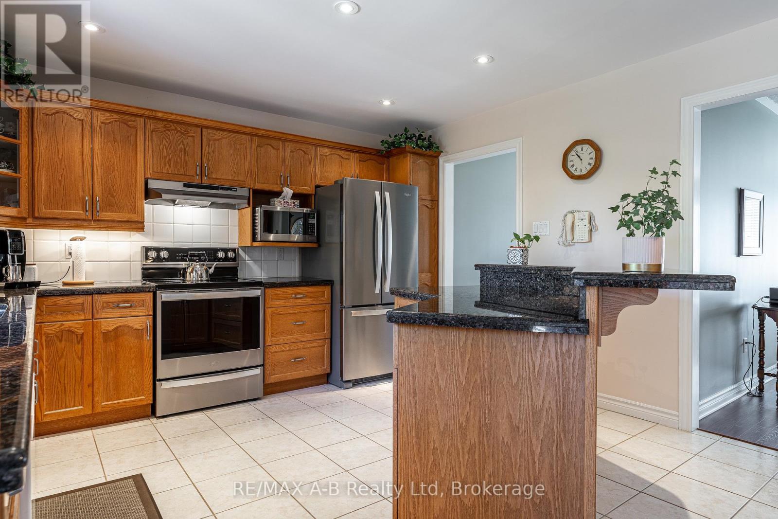 23 Hampton Court, Brant (South Dumfries), Ontario  N0E 1N0 - Photo 14 - X13190164