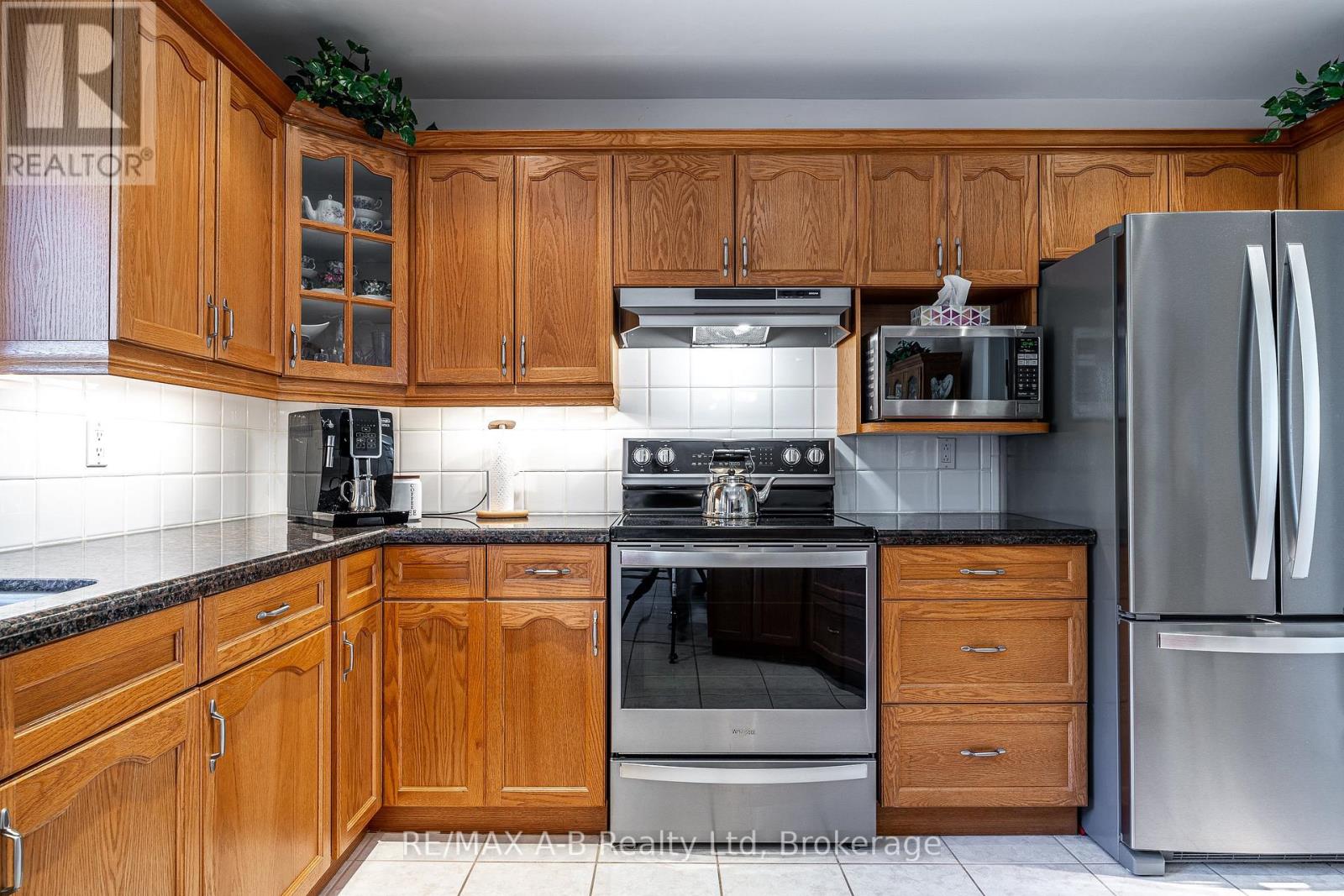 23 Hampton Court, Brant (South Dumfries), Ontario  N0E 1N0 - Photo 15 - X13190164