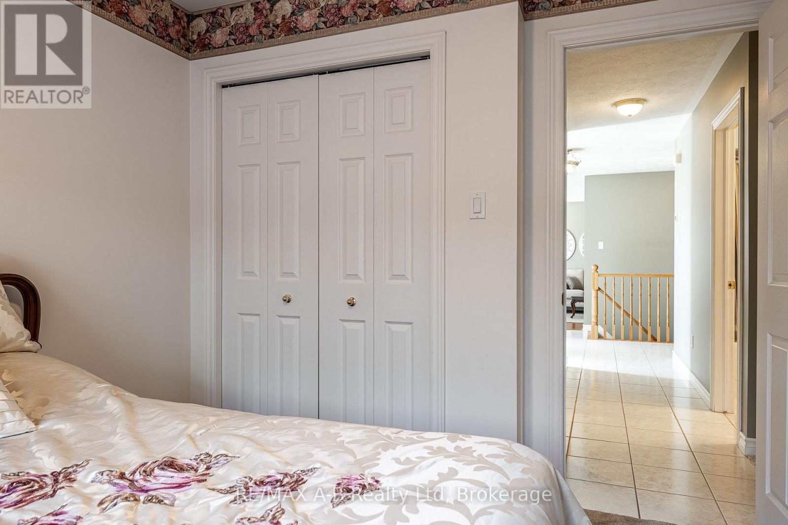 23 Hampton Court, Brant (South Dumfries), Ontario  N0E 1N0 - Photo 21 - X13190164