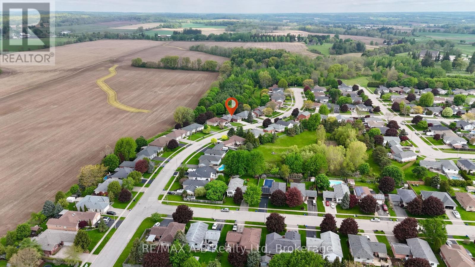 23 Hampton Court, Brant (South Dumfries), Ontario  N0E 1N0 - Photo 42 - X13190164