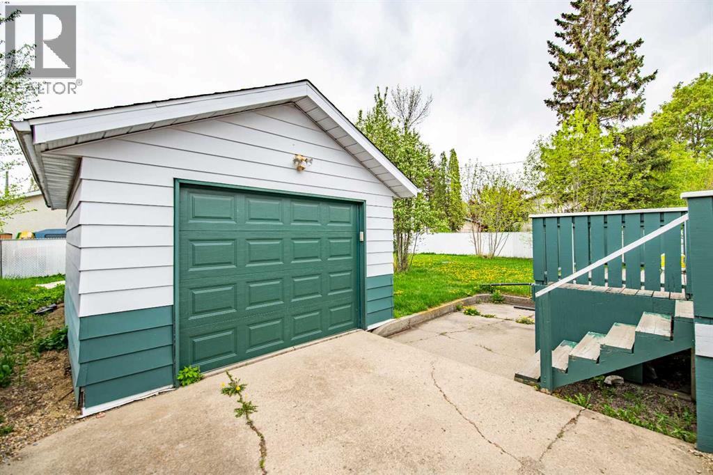 3505 45 Avenue, Red Deer, Alberta T4N 3K7 - Photo 8 - A2301803