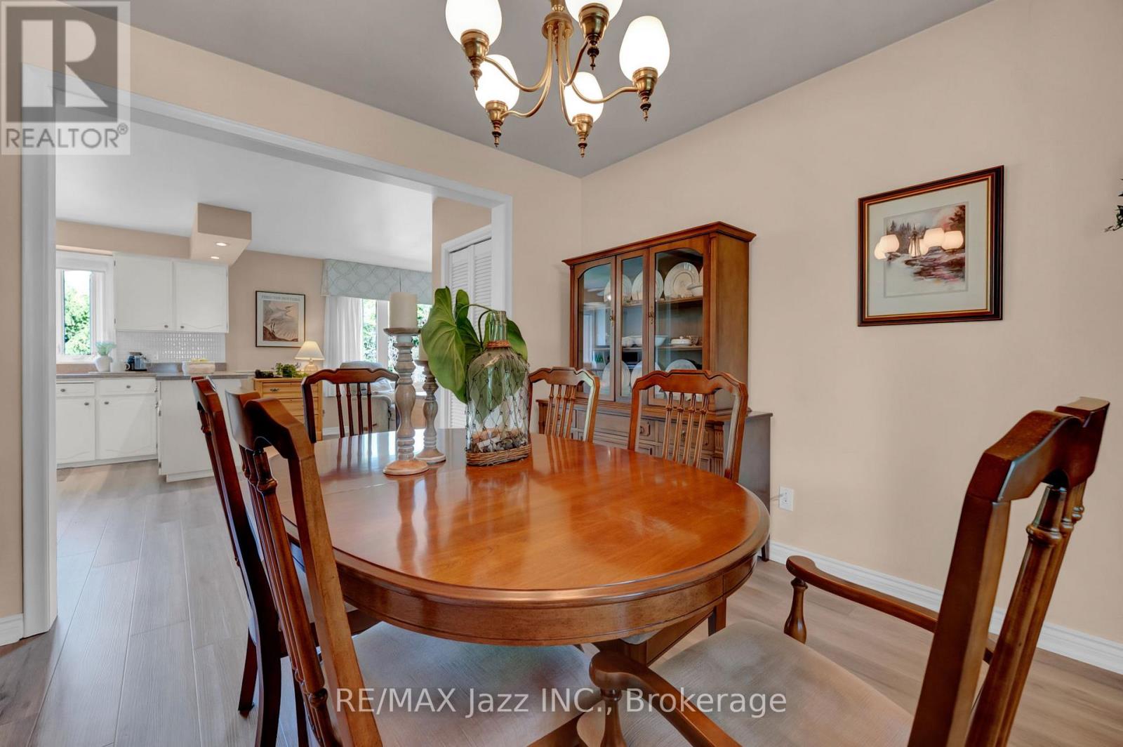 961 Swiss Heights, Oshawa, Ontario  L1K 2A7 - Photo 14 - E13184940