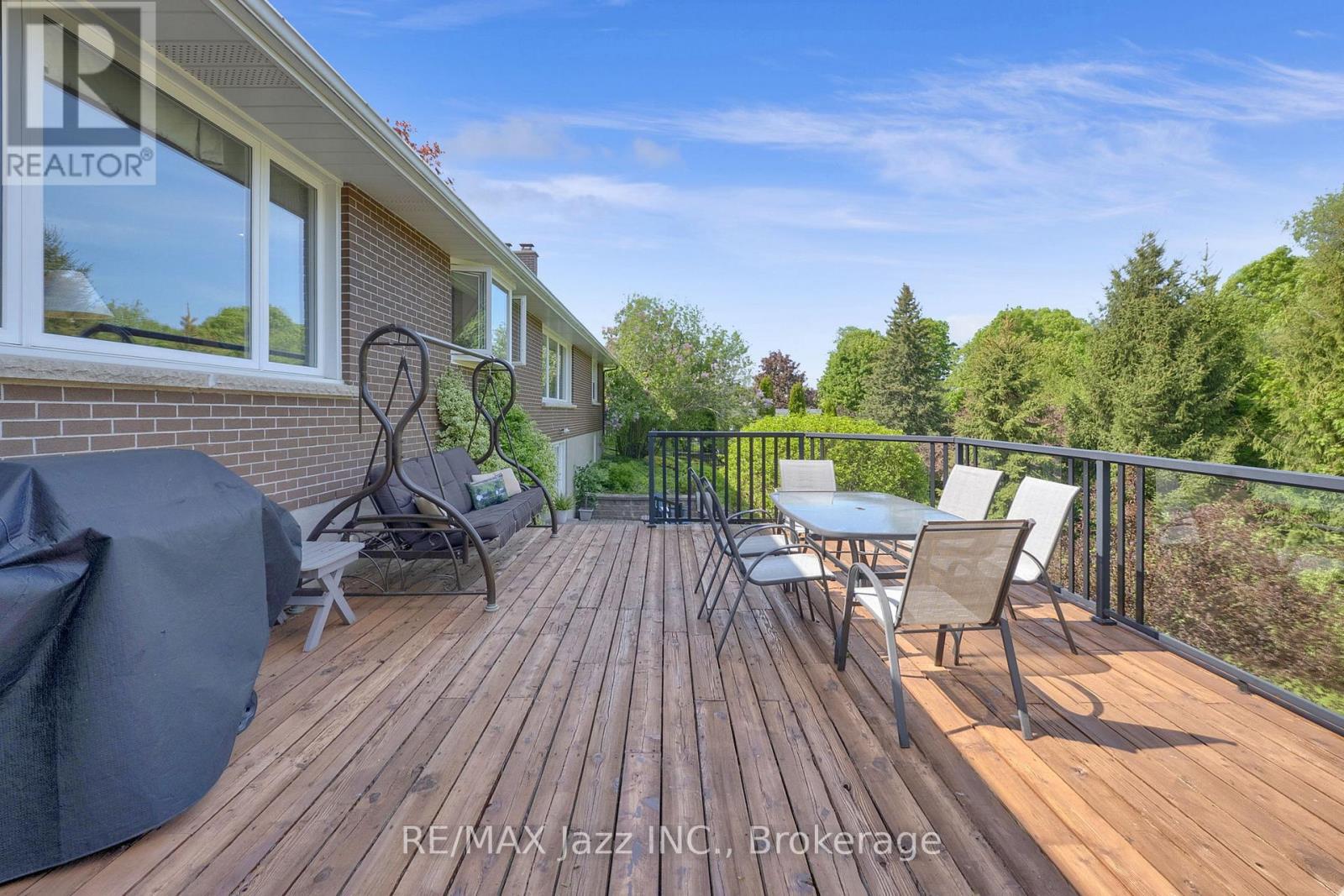961 Swiss Heights, Oshawa, Ontario  L1K 2A7 - Photo 45 - E13184940