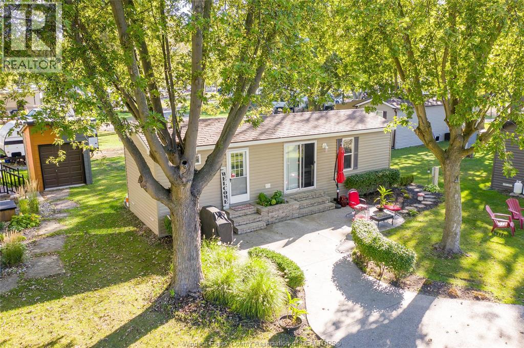 981 County Rd 2 Unit# 535, Lakeshore, Ontario N8L 1B4 - Photo 2 - 26012215