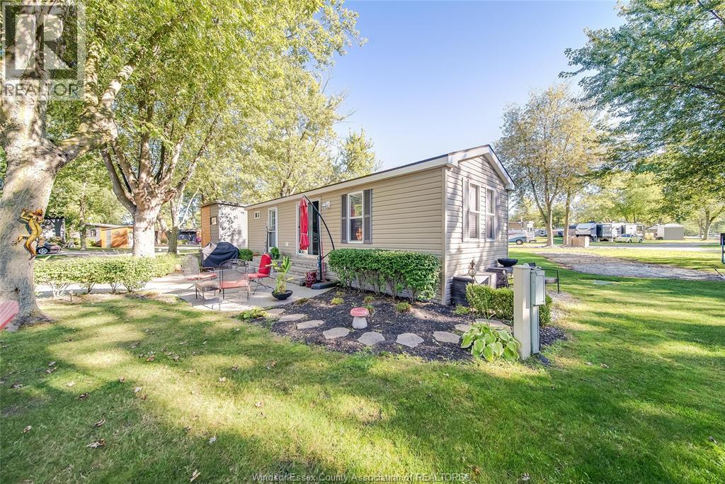981 County Rd 2 Unit# 535, Lakeshore, Ontario N8L 1B4 - Photo 26 - 26012215