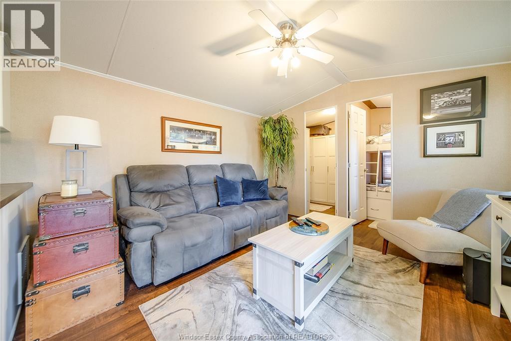 981 County Rd 2 Unit# 535, Lakeshore, Ontario N8L 1B4 - Photo 6 - 26012215