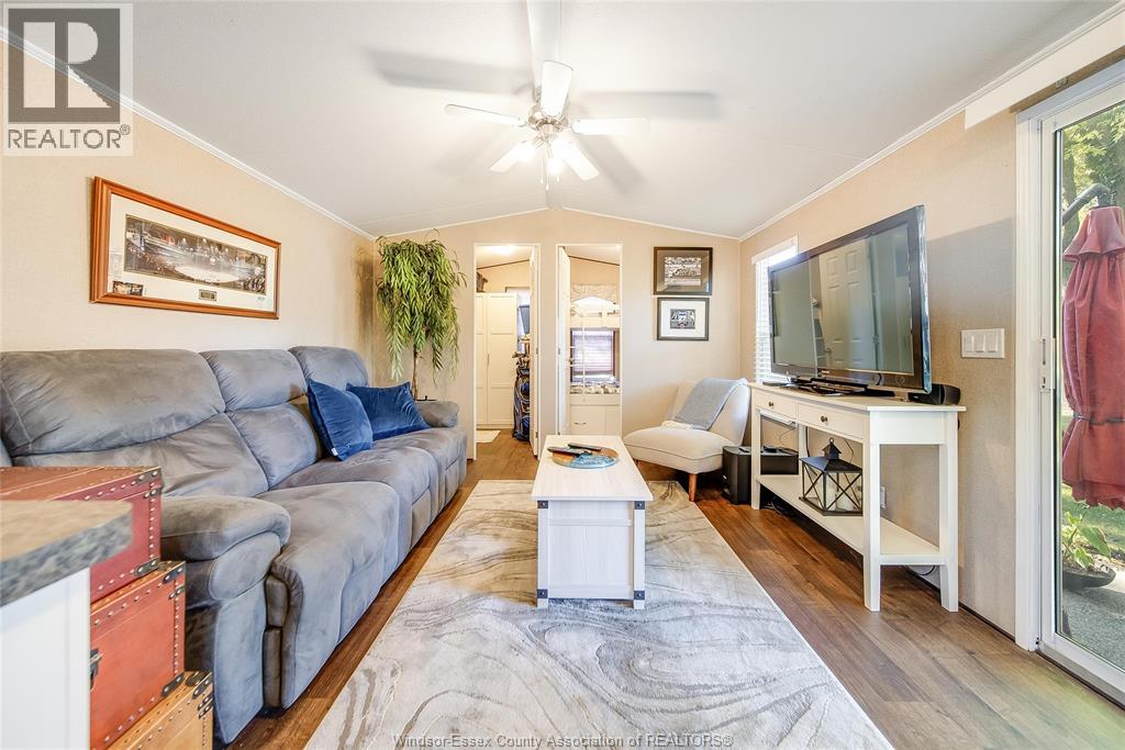 981 County Rd 2 Unit# 535, Lakeshore, Ontario N8L 1B4 - Photo 7 - 26012215