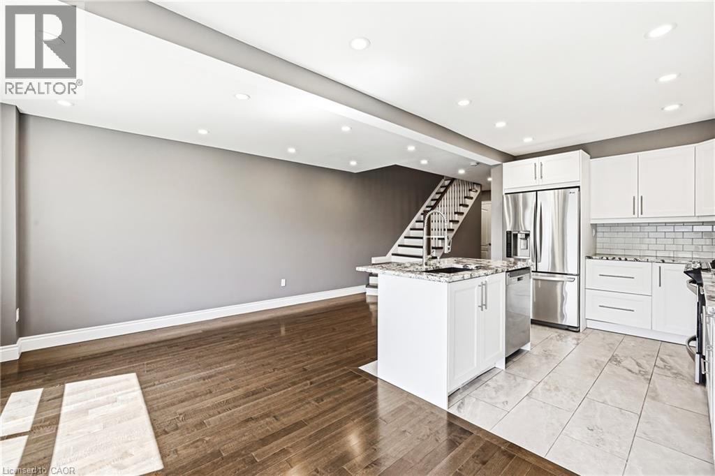 1000 Upper Paradise Road Unit# 16, Hamilton, Ontario  L9B 2S7 - Photo 11 - 40833990