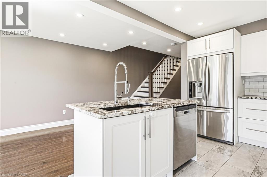 1000 Upper Paradise Road Unit# 16, Hamilton, Ontario  L9B 2S7 - Photo 13 - 40833990