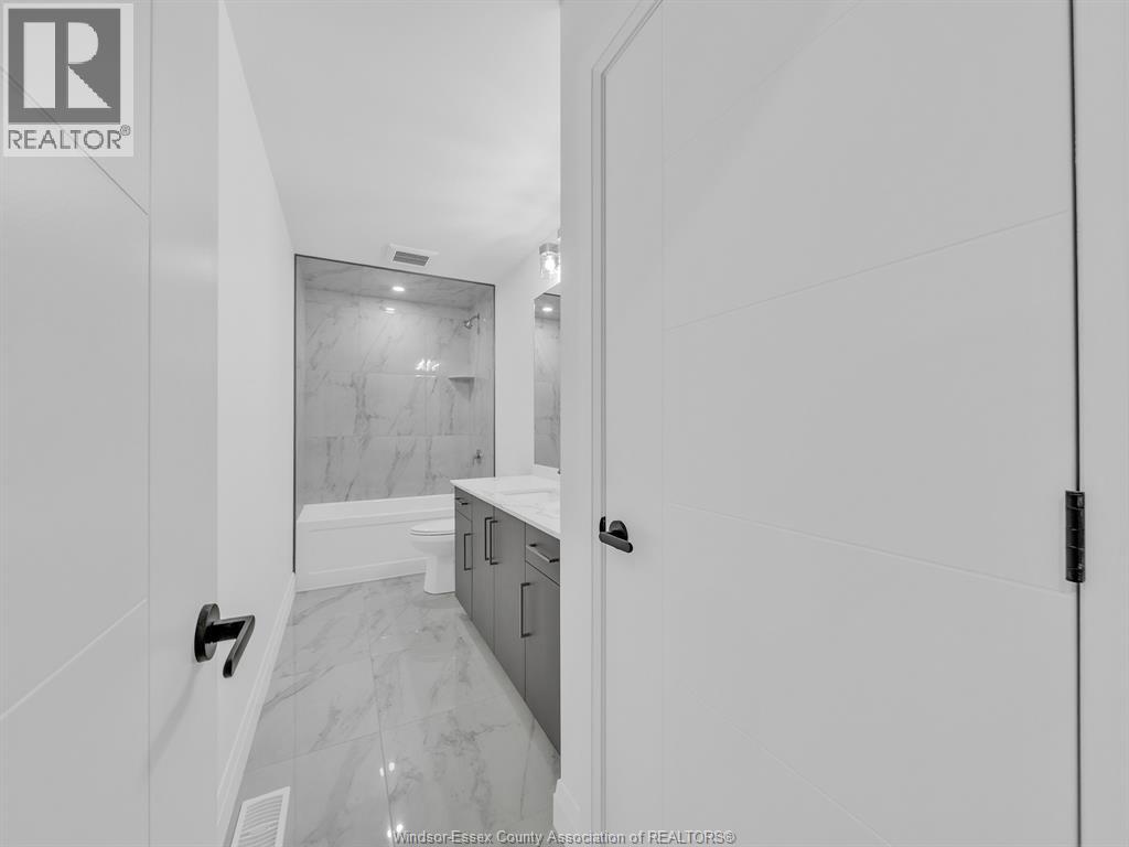 660 Linden, Lakeshore, Ontario N0R 1A0 - Photo 34 - 26012306