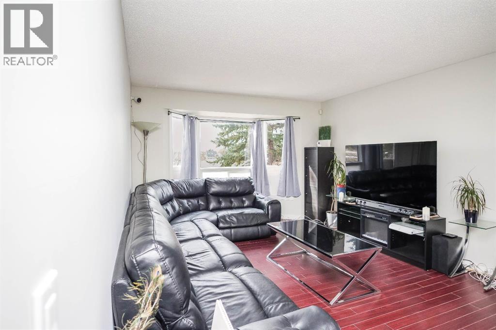 52 Templeby Way Ne, Calgary, Alberta  T1Y 5N8 - Photo 9 - A2294767
