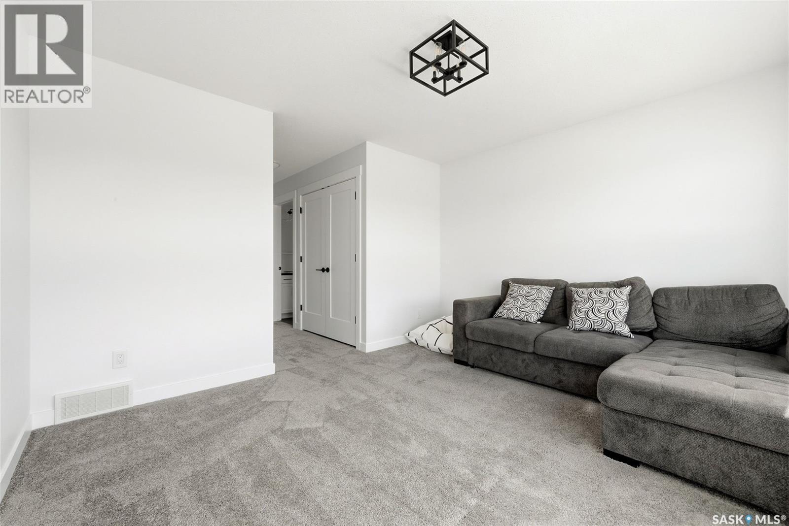 5416 Boyer Bay, Regina, Saskatchewan  S4V 3P2 - Photo 17 - SK037252