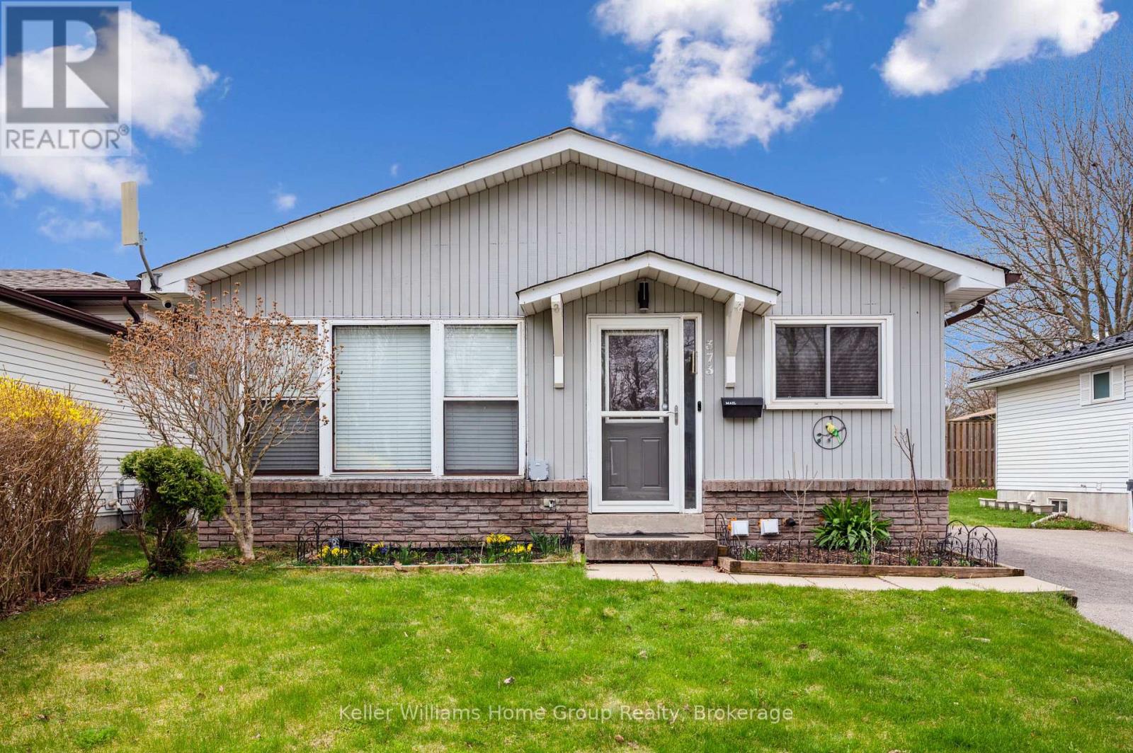 373 West Acres Drive, Guelph, Ontario  N1H 7B3 - Photo 2 - X12941336