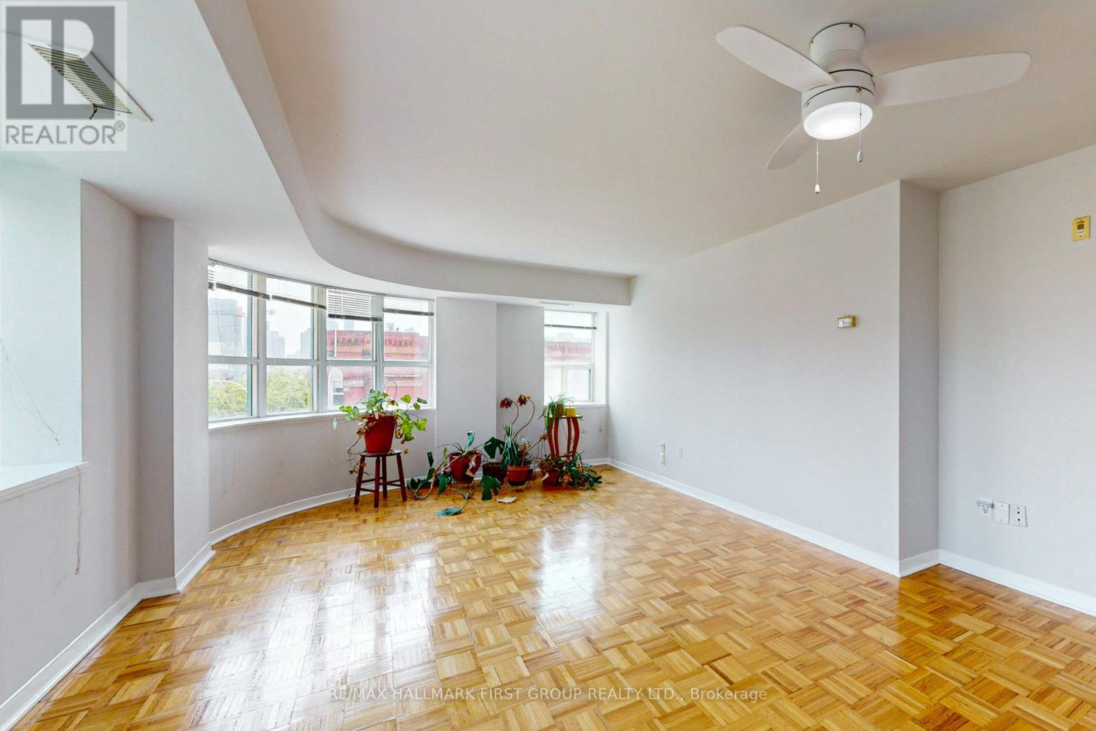 304 - 8 Oxford Street, Toronto, Ontario  M5T 1N9 - Photo 6 - C13190106