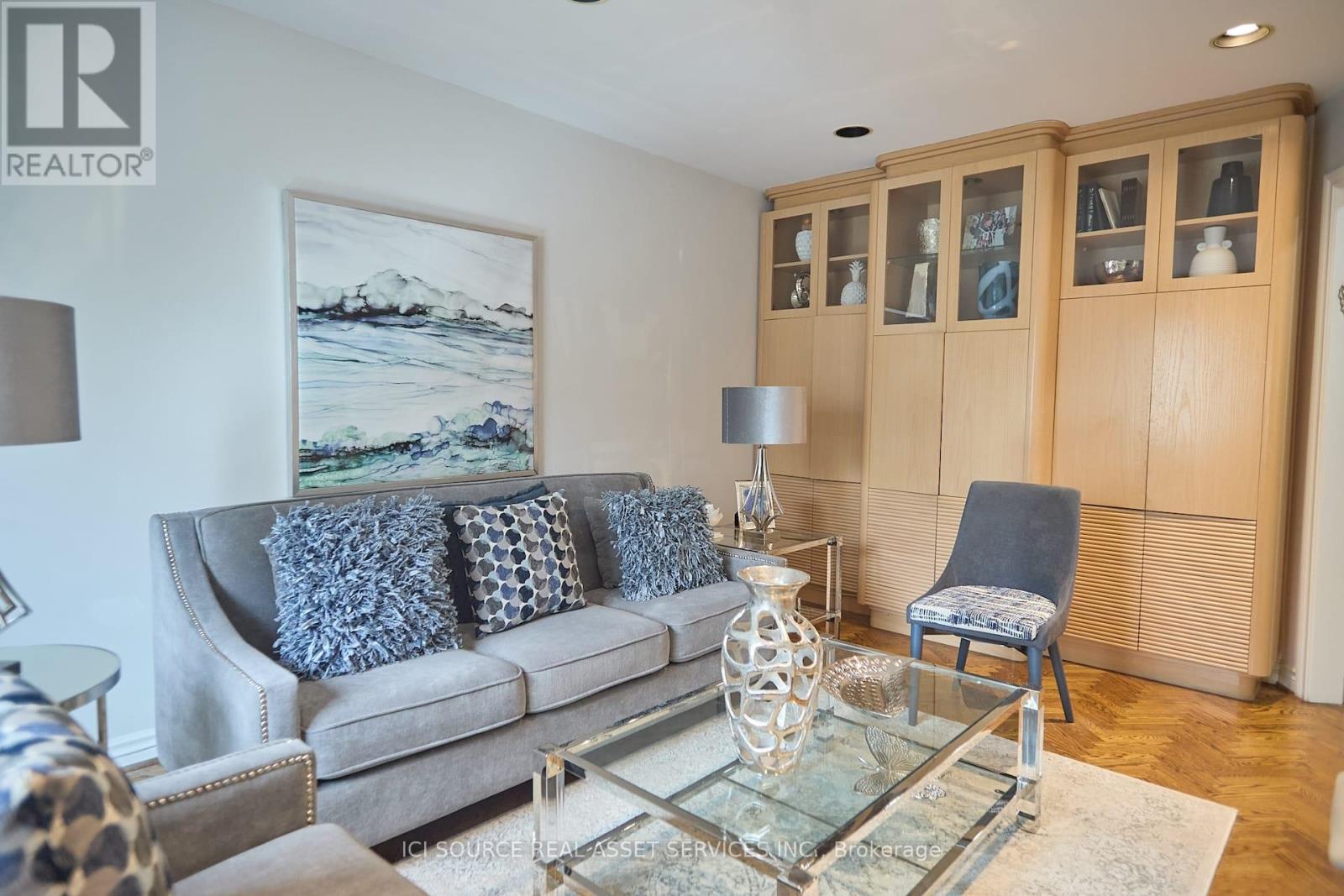 104 Almore Avenue, Toronto, Ontario  M3H 2H5 - Photo 16 - C13190182
