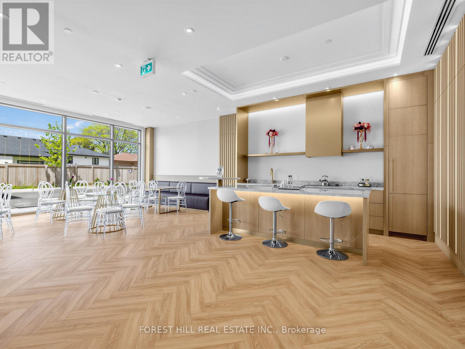 403 - 700 Sheppard Avenue W, Toronto, Ontario  M3H 0G5 - Photo 4 - C13190346