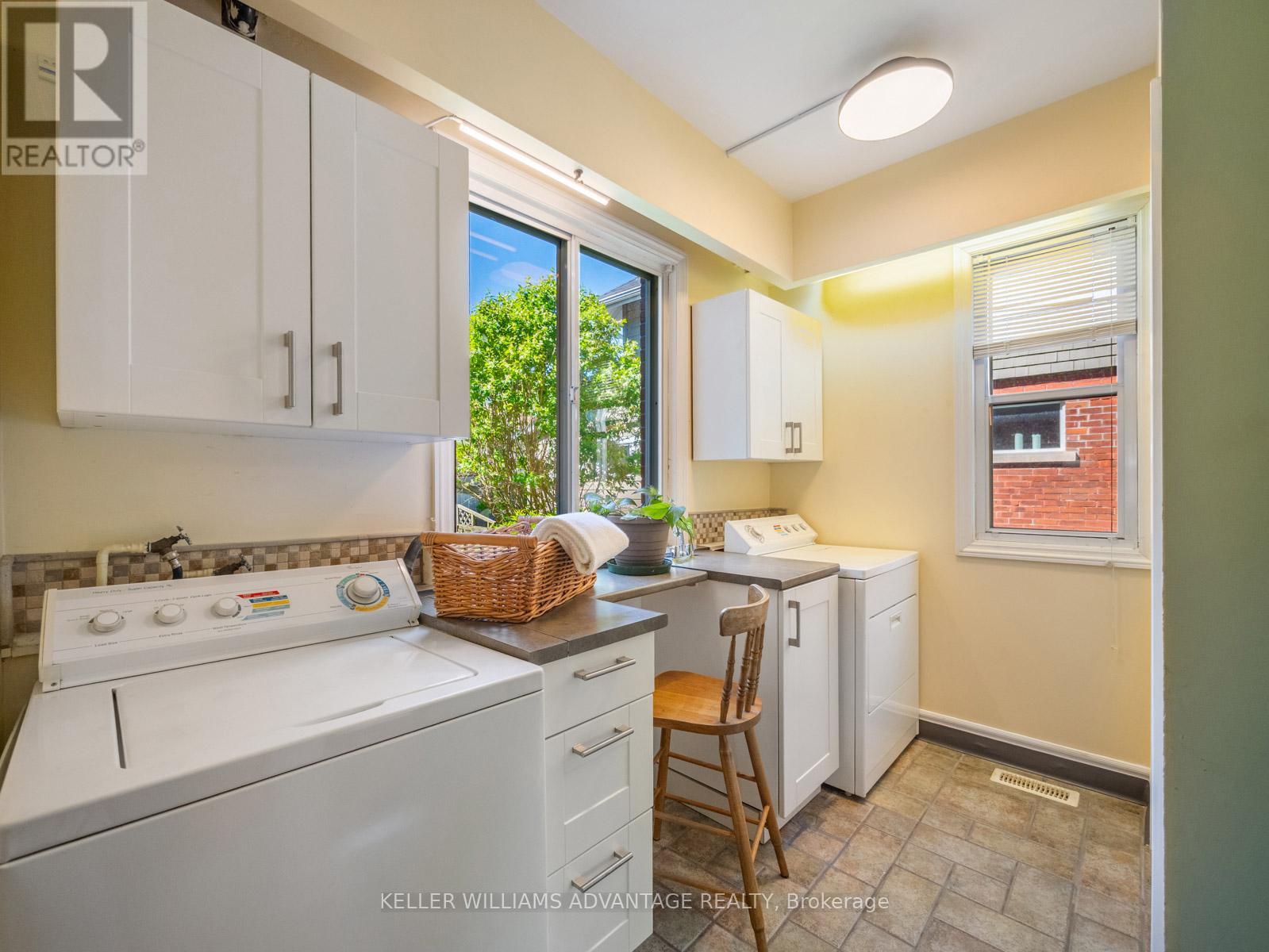27 Lyall Avenue, Toronto, Ontario  M4E 1W1 - Photo 19 - E13190146