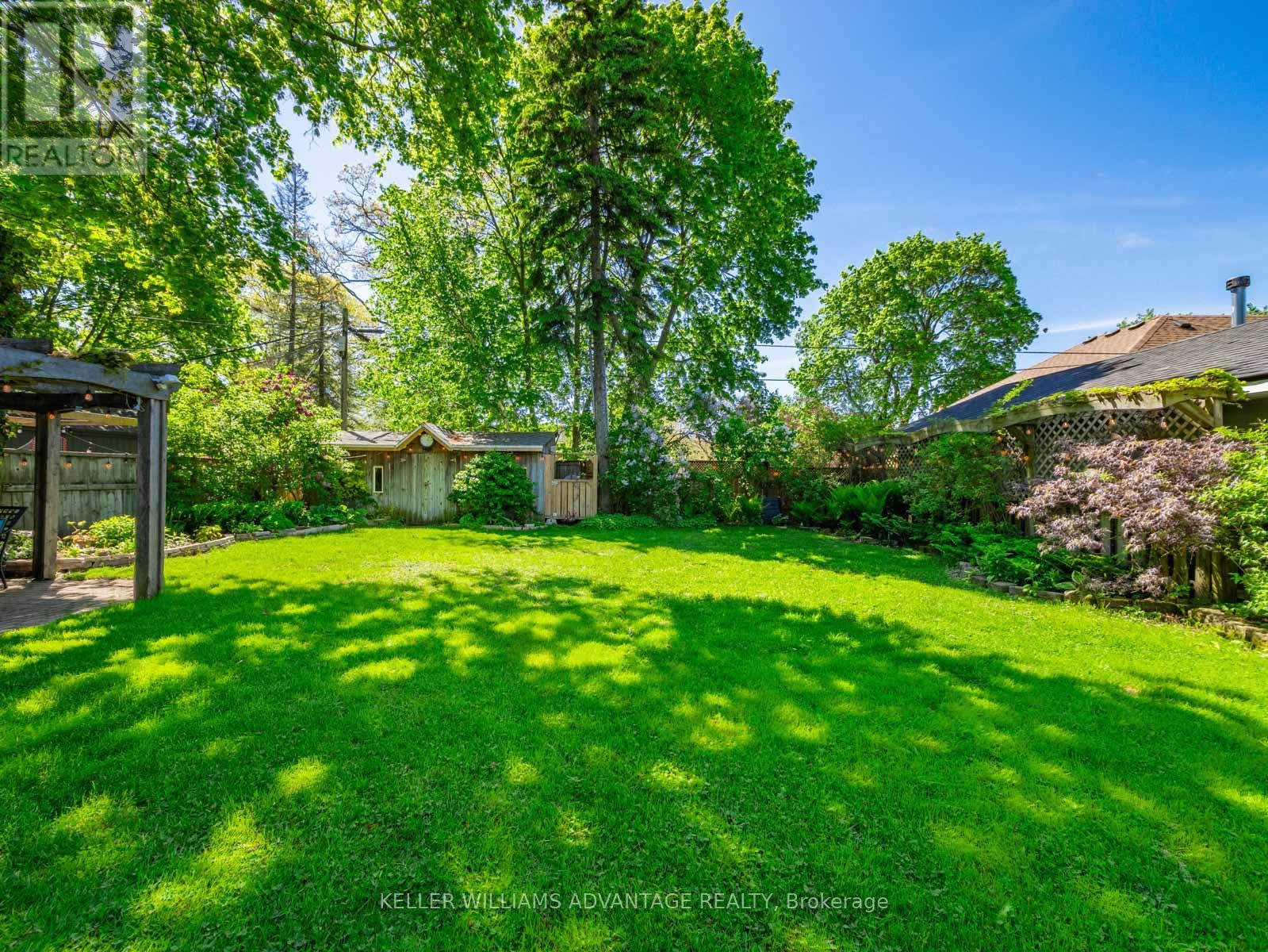 27 Lyall Avenue, Toronto, Ontario  M4E 1W1 - Photo 43 - E13190146