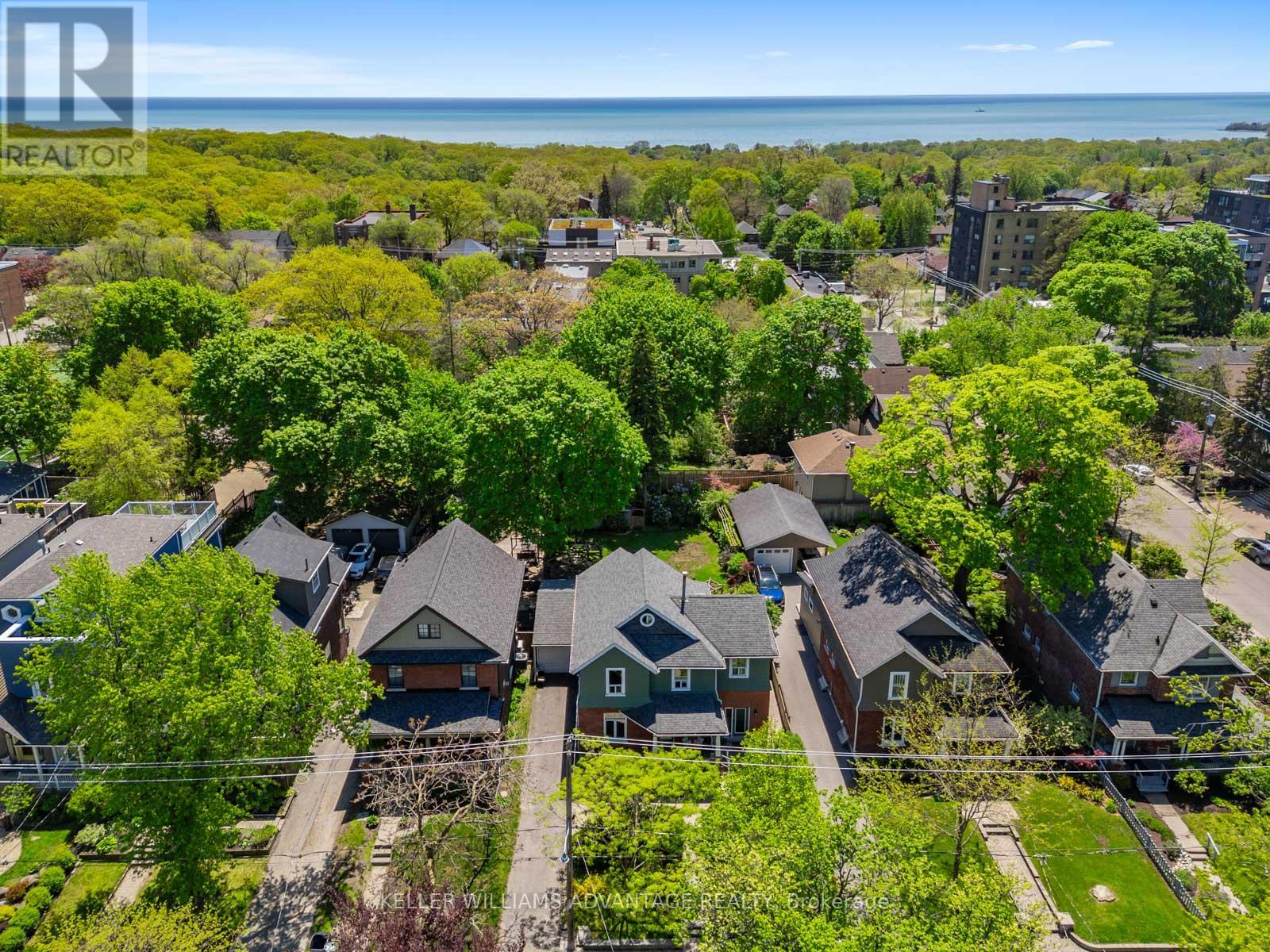 27 Lyall Avenue, Toronto, Ontario  M4E 1W1 - Photo 48 - E13190146