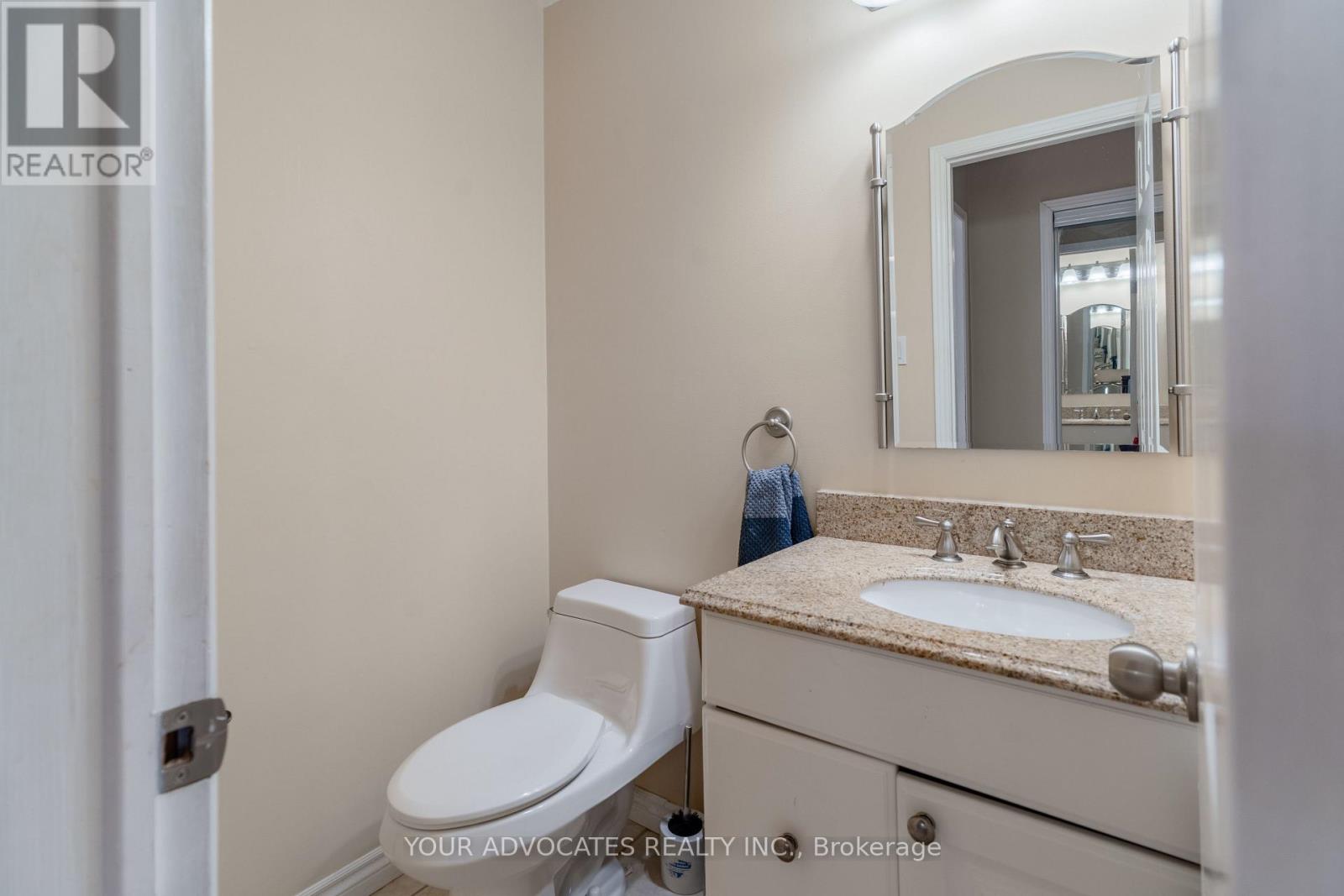 305 Herridge Circle, Newmarket, Ontario  L3Y 7H7 - Photo 5 - N13189986
