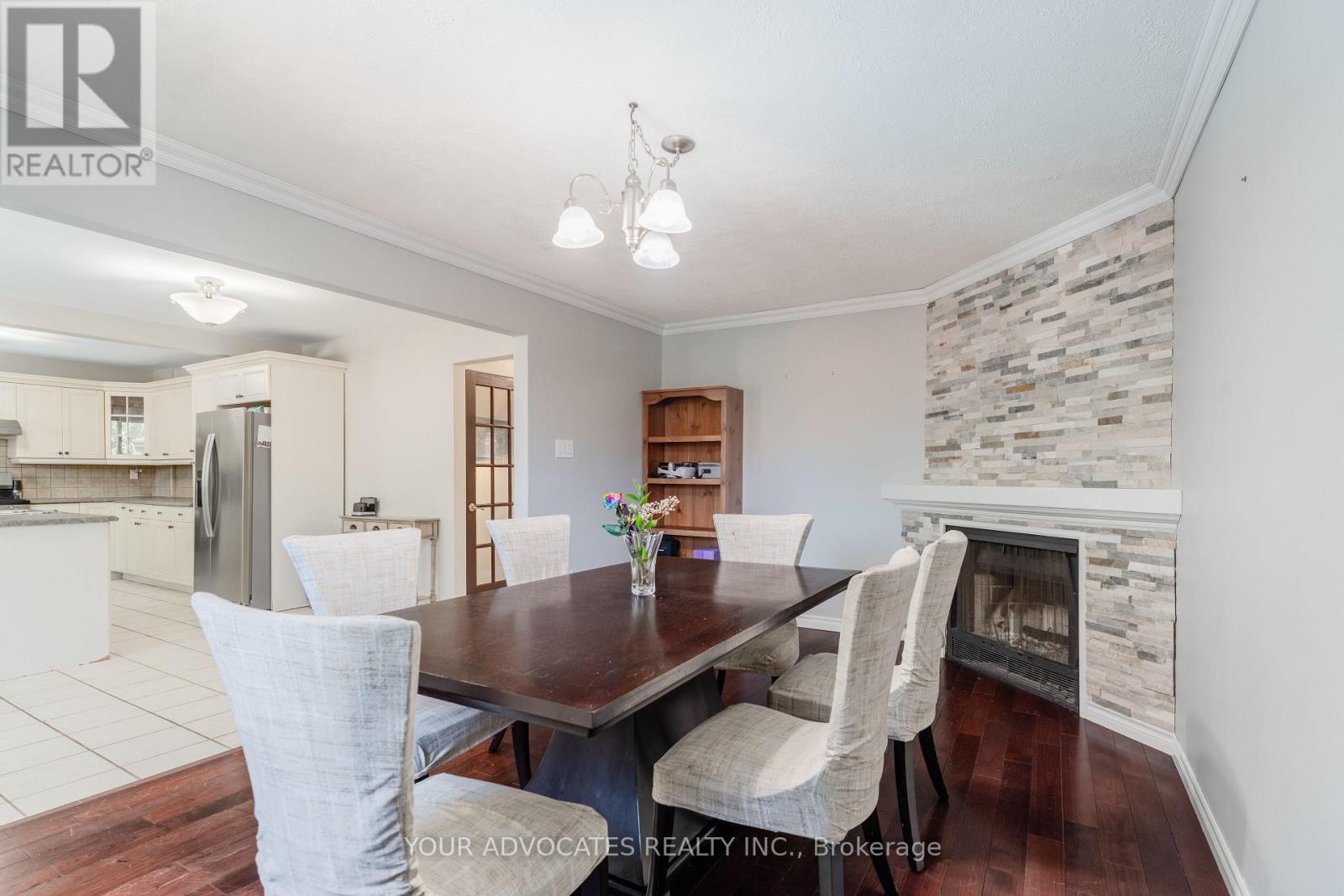 305 Herridge Circle, Newmarket, Ontario  L3Y 7H7 - Photo 8 - N13189986