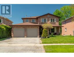 305 HERRIDGE CIRCLE, Newmarket, Ontario