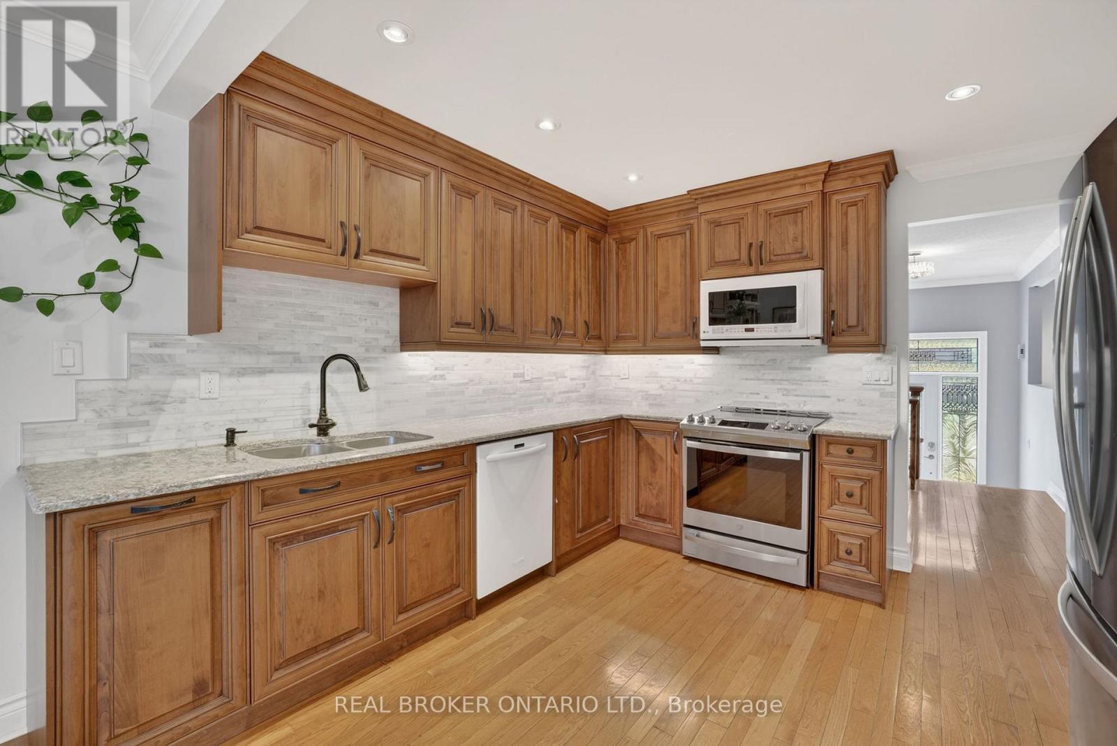 84 Samuel Lount Road, East Gwillimbury, Ontario  L9N 1G5 - Photo 7 - N13190212
