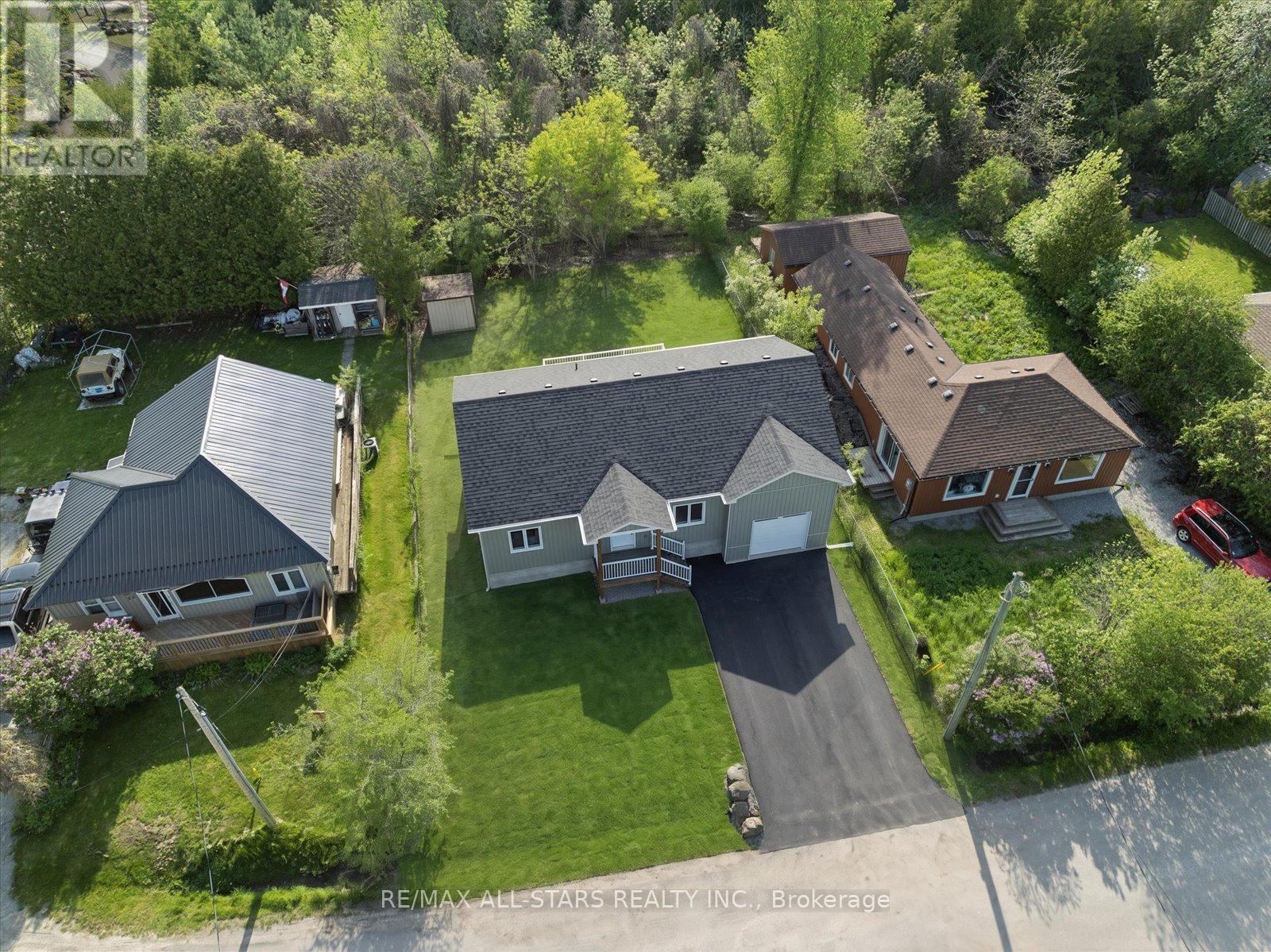 26 O'dell Lane, Georgina, Ontario  L0E 1S0 - Photo 2 - N13190302
