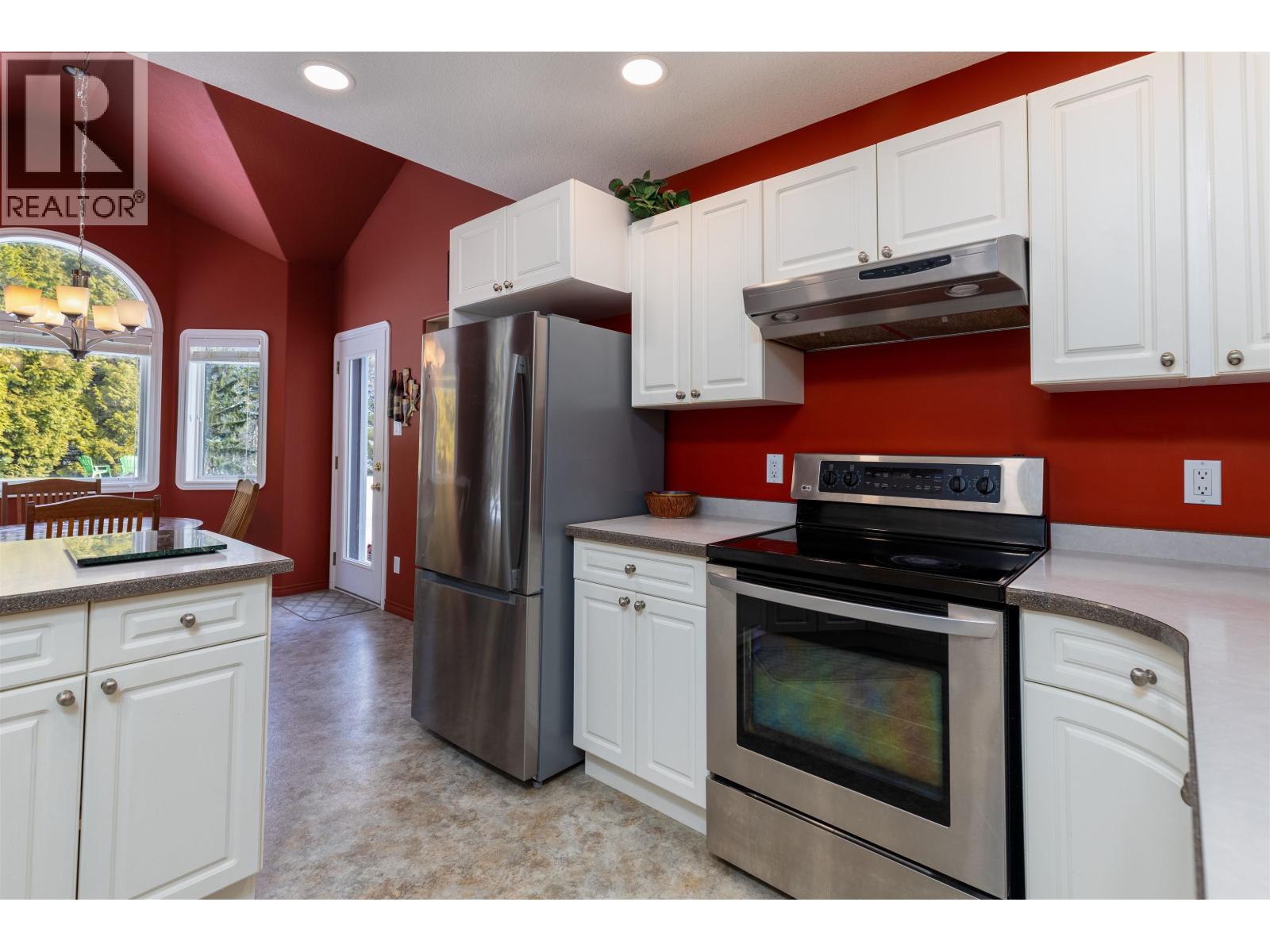3908 Hatton Street, Terrace, British Columbia  V8G 5P6 - Photo 6 - R3104051