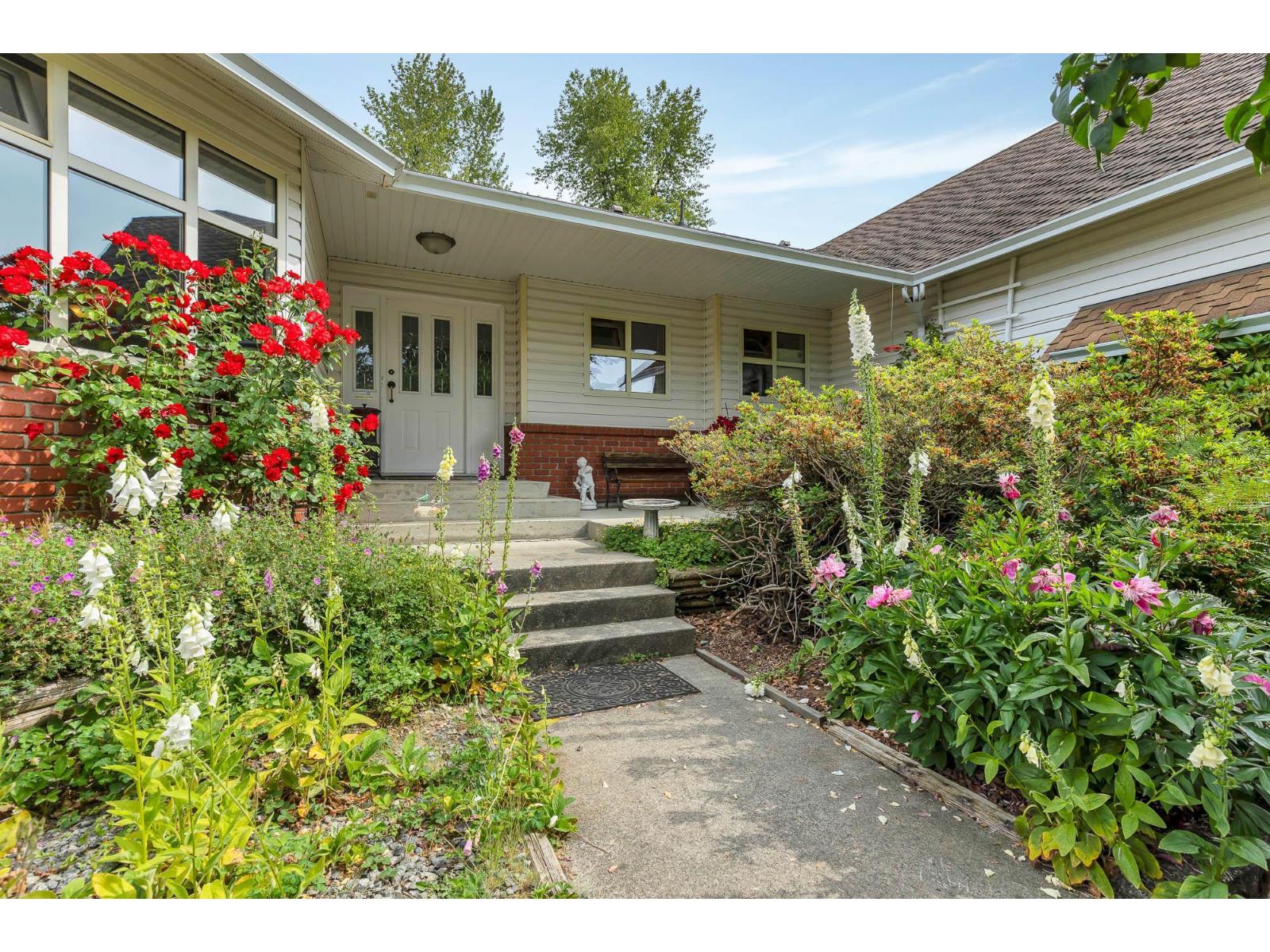33470 Ihles Avenue, Mission, British Columbia  V2V 6Y1 - Photo 5 - C8079060