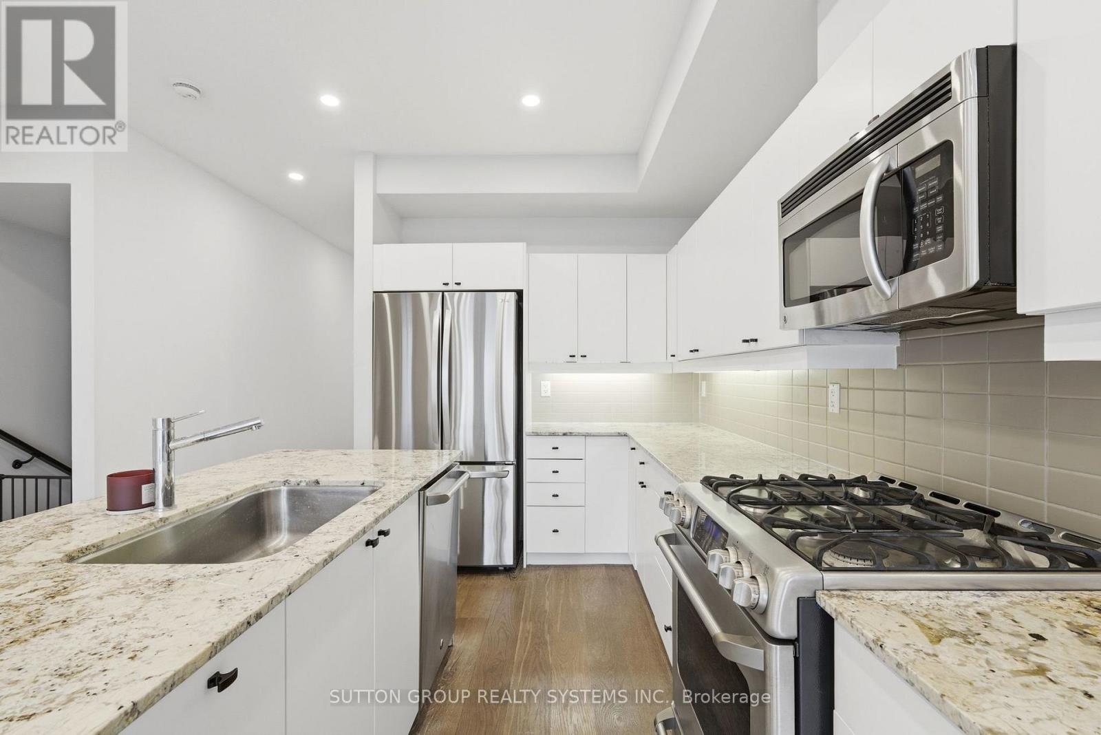 99a Walmer Road, Toronto, Ontario  M5R 2X6 - Photo 14 - C13147508