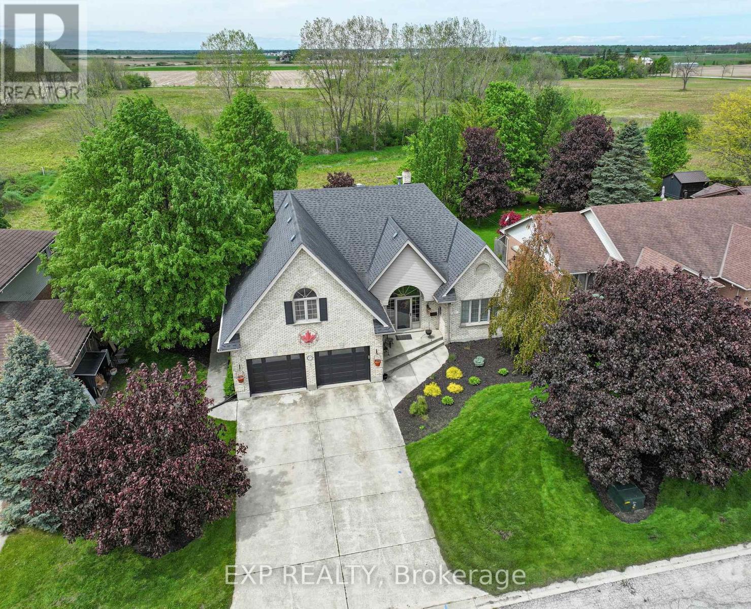 90 Michelin Avenue, Warwick, Ontario  N0M 2S0 - Photo 2 - X13190798