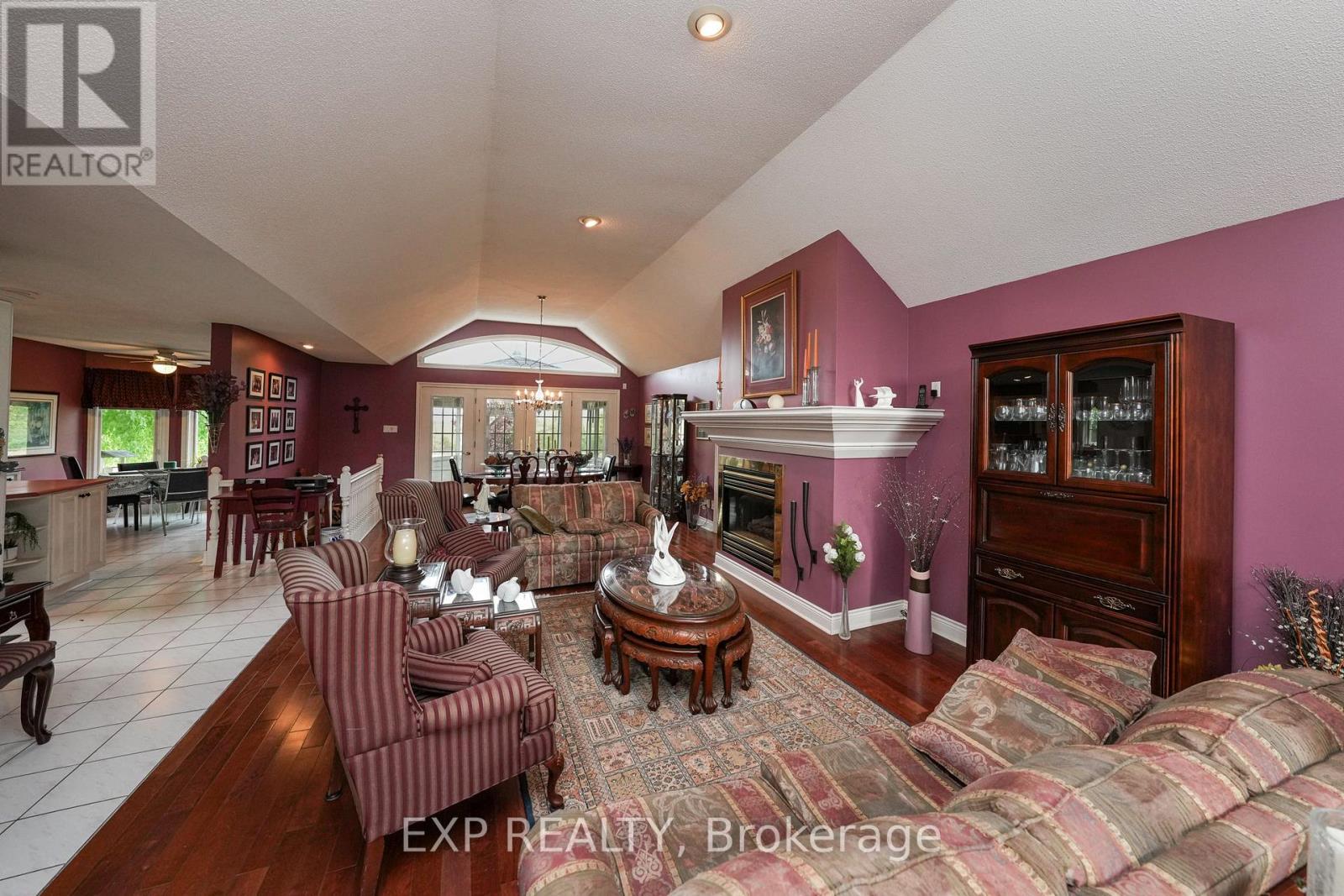 90 Michelin Avenue, Warwick, Ontario  N0M 2S0 - Photo 8 - X13190798