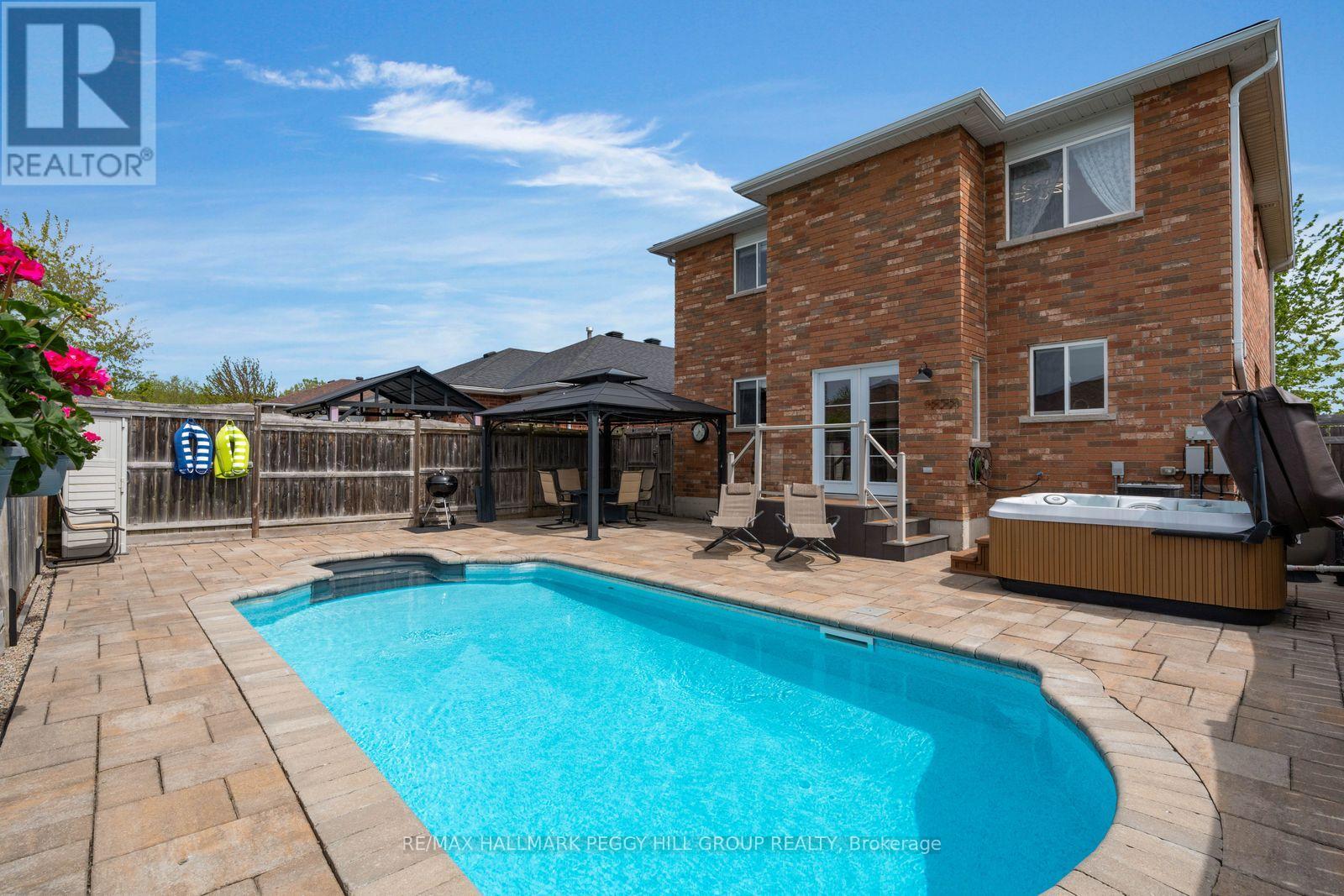 106 Bird Street, Barrie (Edgehill Drive), Ontario  L4N 0W6 - Photo 2 - S13190058