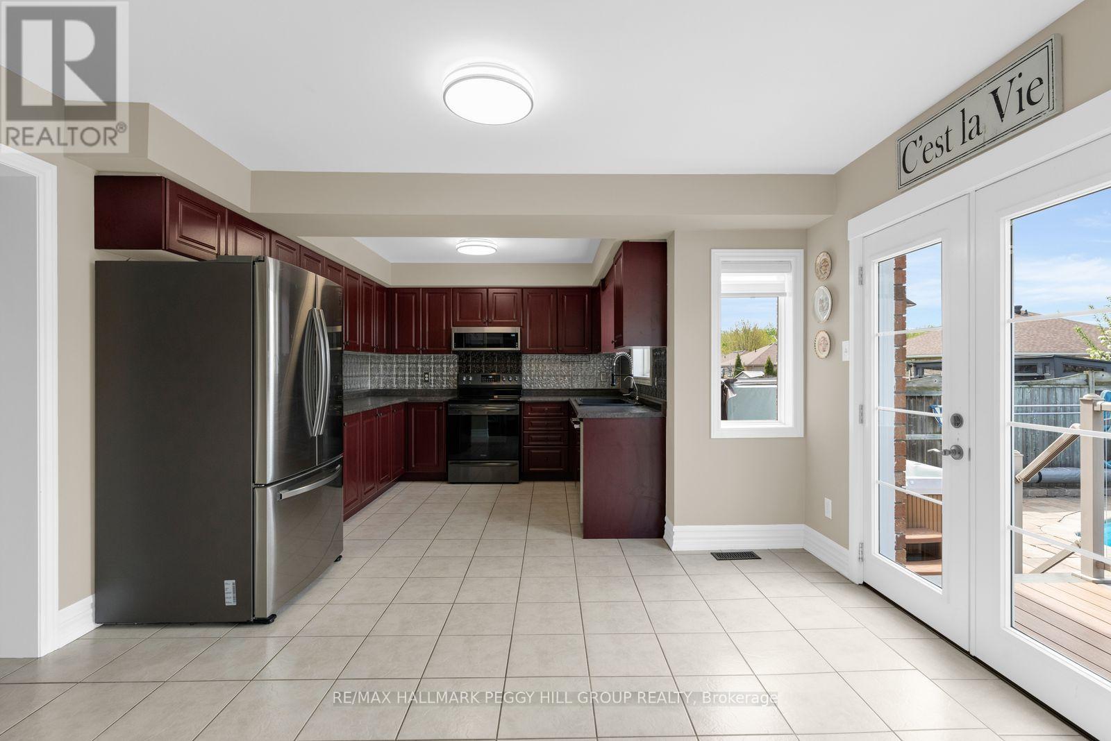 106 Bird Street, Barrie (Edgehill Drive), Ontario  L4N 0W6 - Photo 5 - S13190058