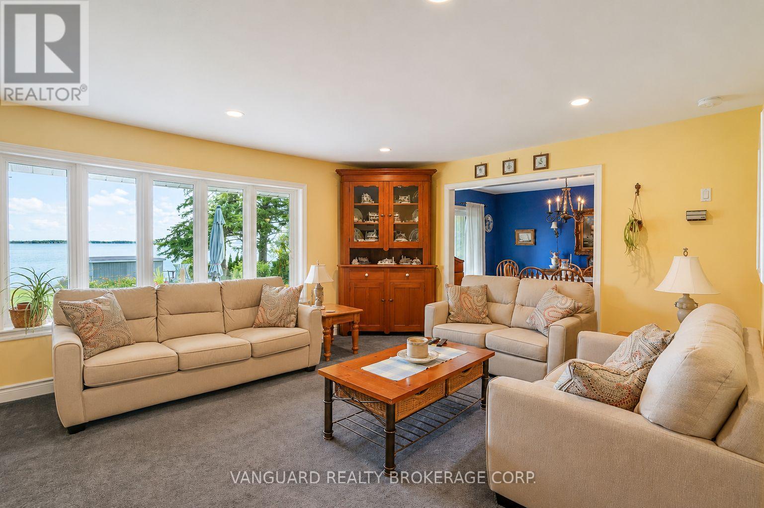 835 Woodland Drive, Oro-Medonte, Ontario  L3V 6H1 - Photo 5 - S13190312