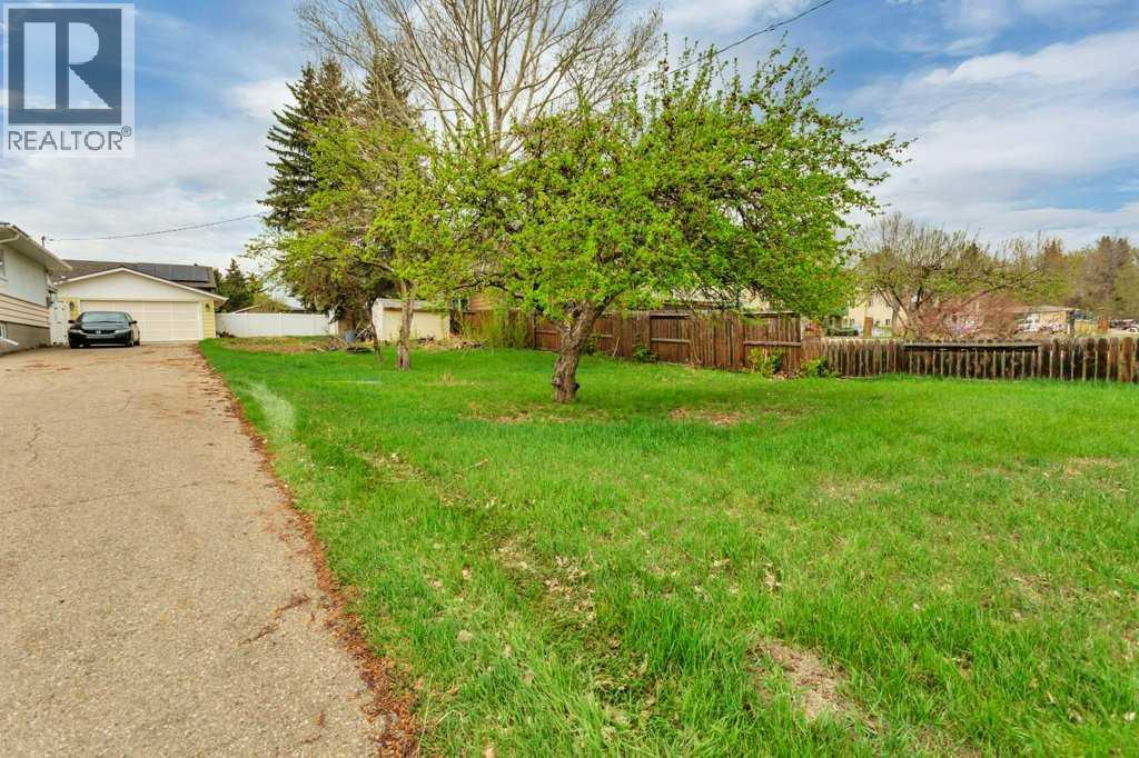 5606 58 Street, Lacombe, Alberta  T4L 1R3 - Photo 45 - A2310936