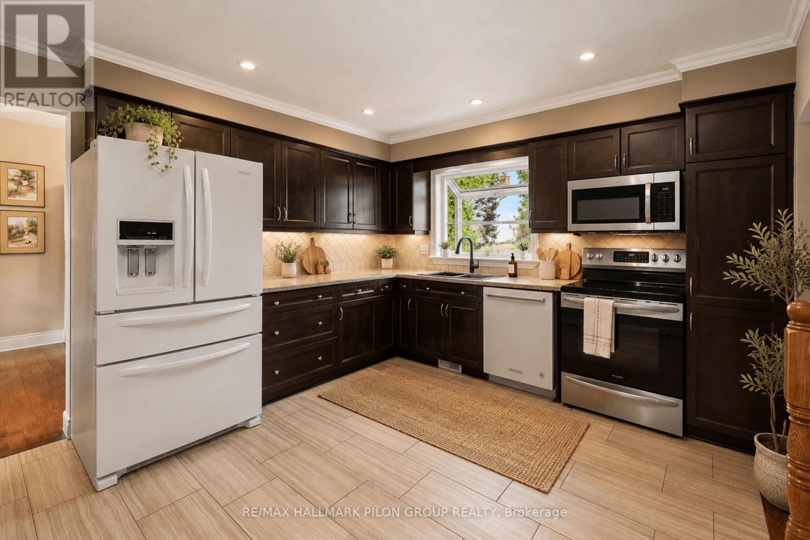 6350 Larmond Avenue, Ottawa, Ontario  K1C 2H6 - Photo 9 - X13191056