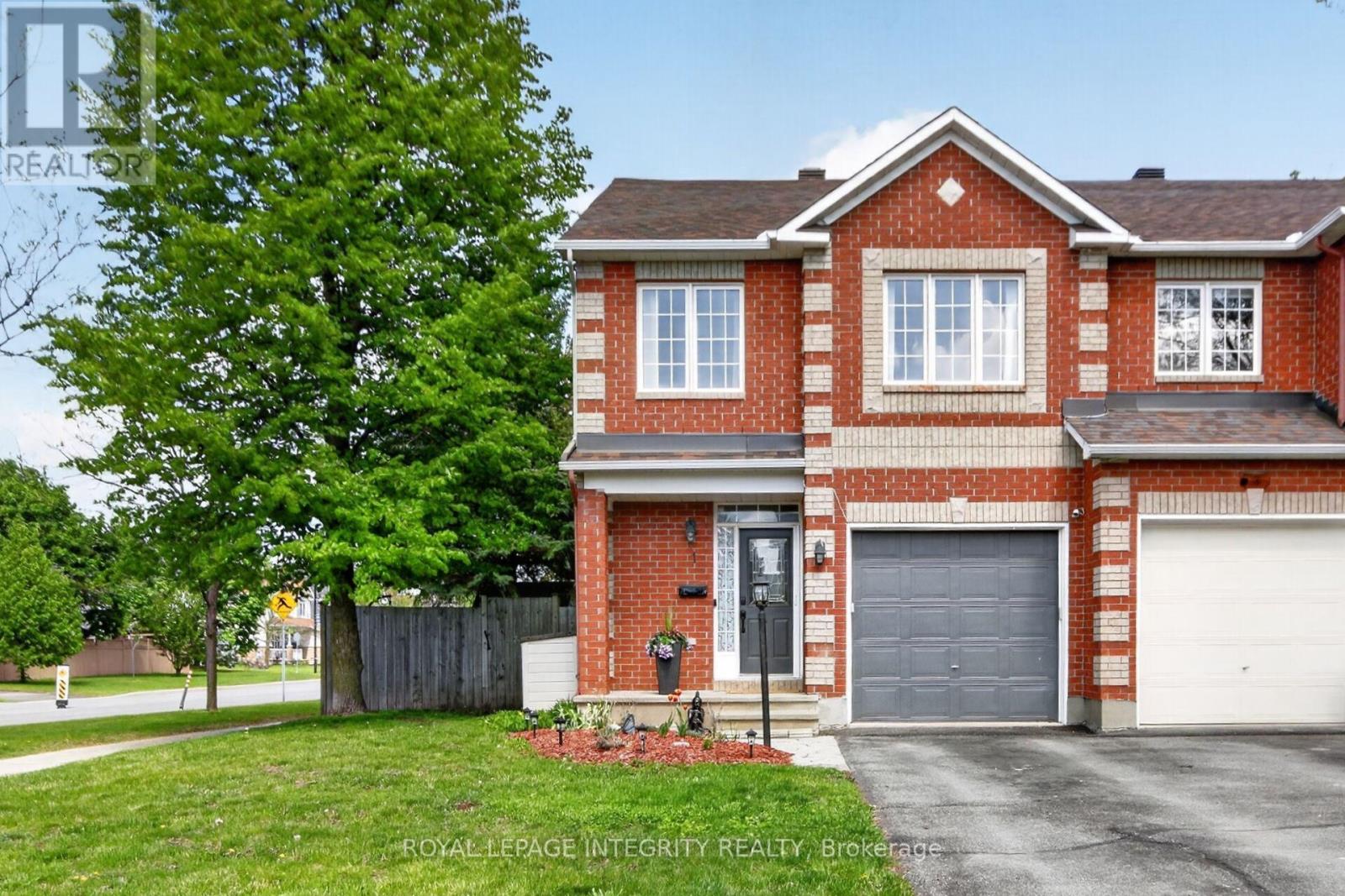 1 Chantilly Gate, Ottawa, Ontario  K2S 2B2 - Photo 1 - X13192404