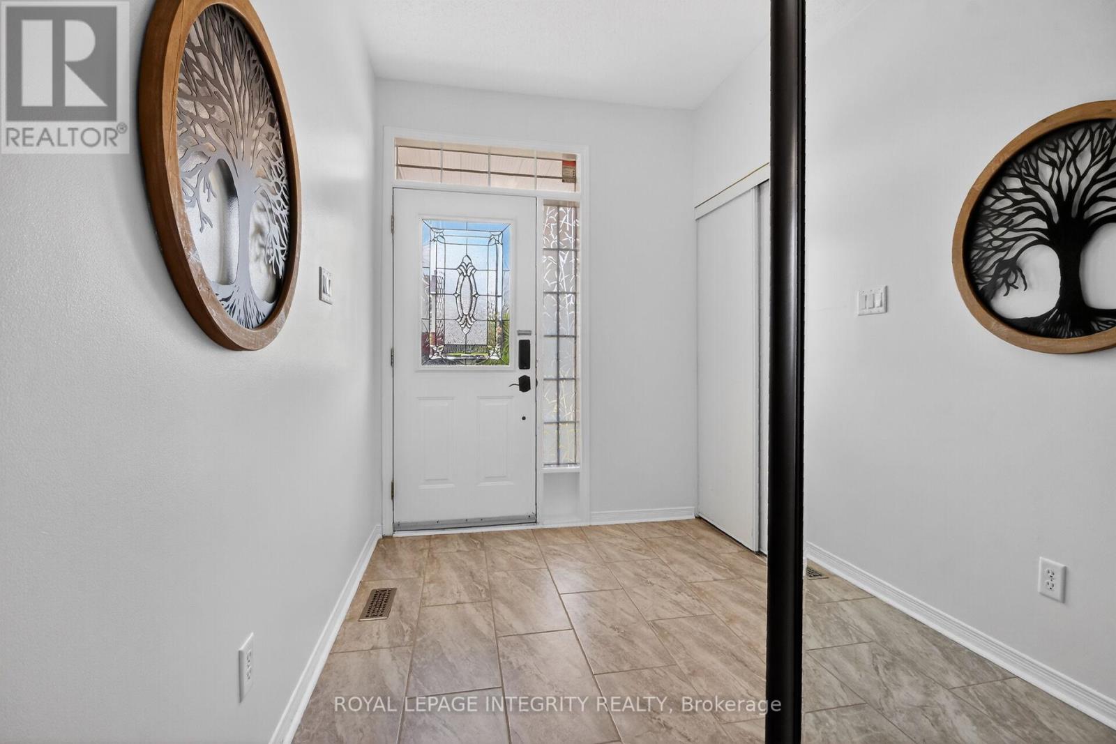 1 Chantilly Gate, Ottawa, Ontario  K2S 2B2 - Photo 4 - X13192404