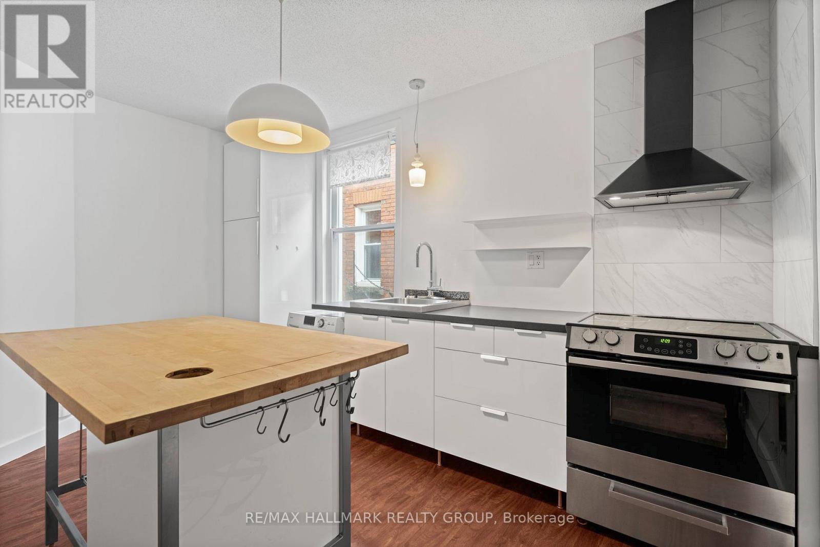 378 Booth Street, Ottawa, Ontario  K1R 7K6 - Photo 10 - X13192556
