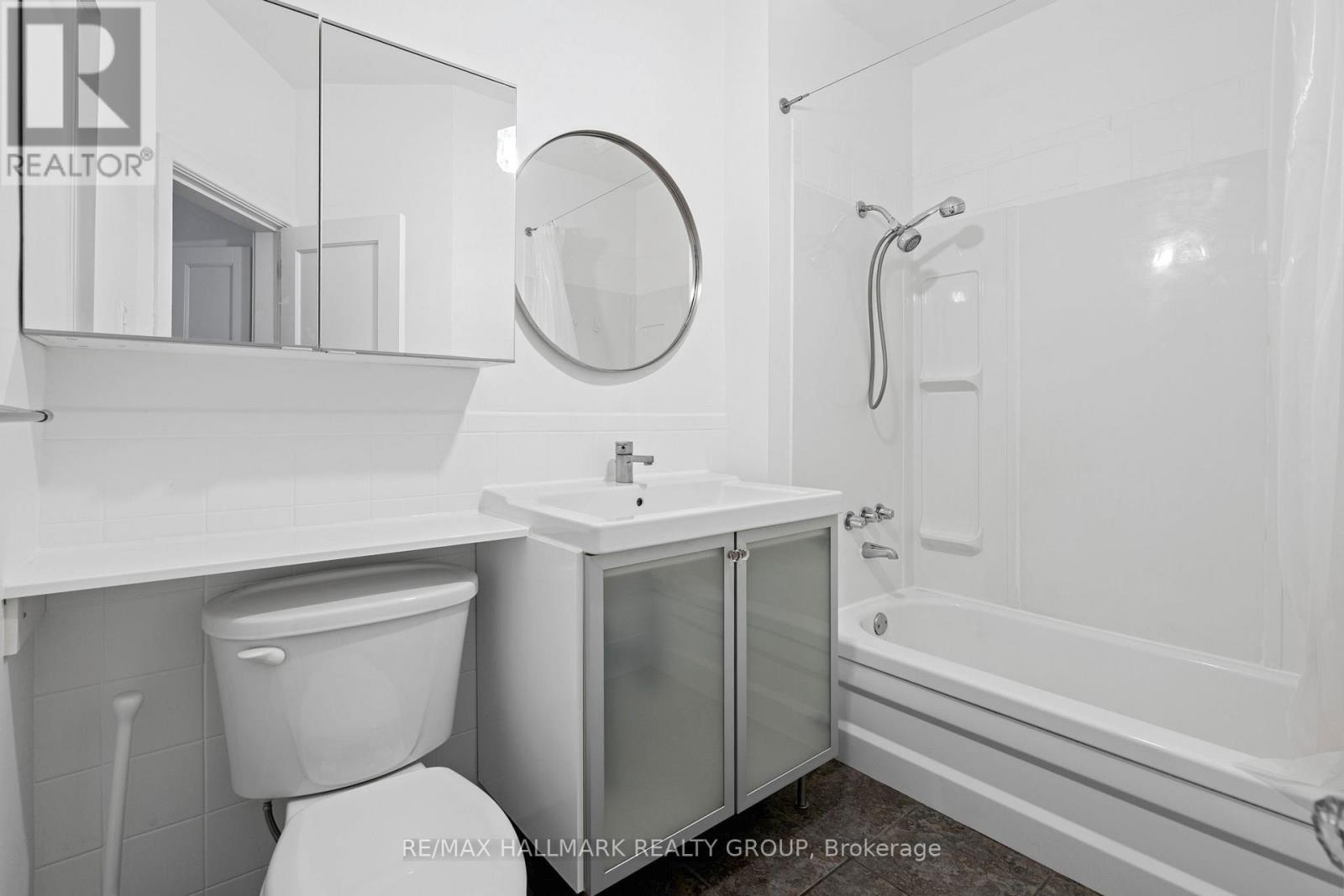 378 Booth Street, Ottawa, Ontario  K1R 7K6 - Photo 12 - X13192556