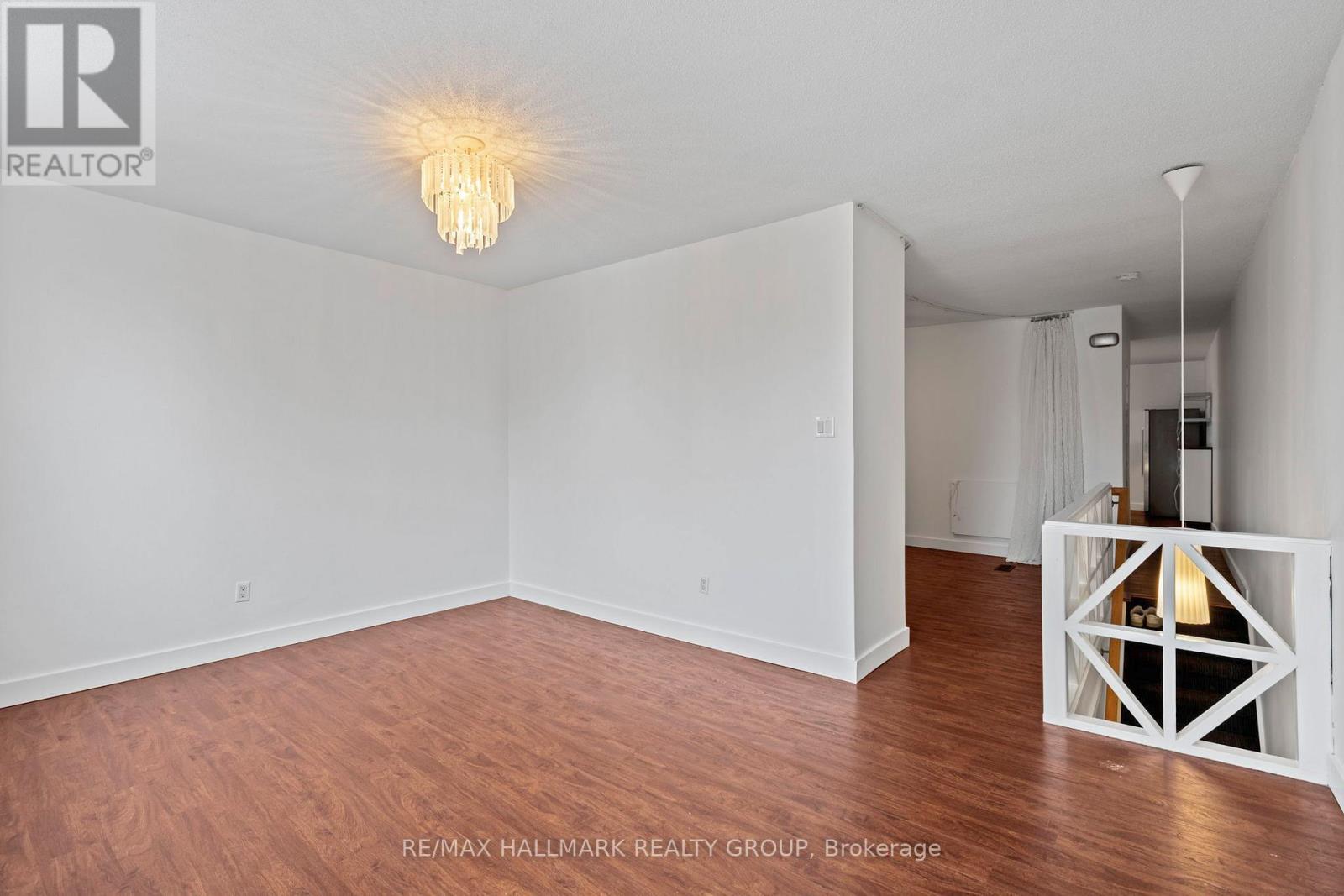 378 Booth Street, Ottawa, Ontario  K1R 7K6 - Photo 5 - X13192556